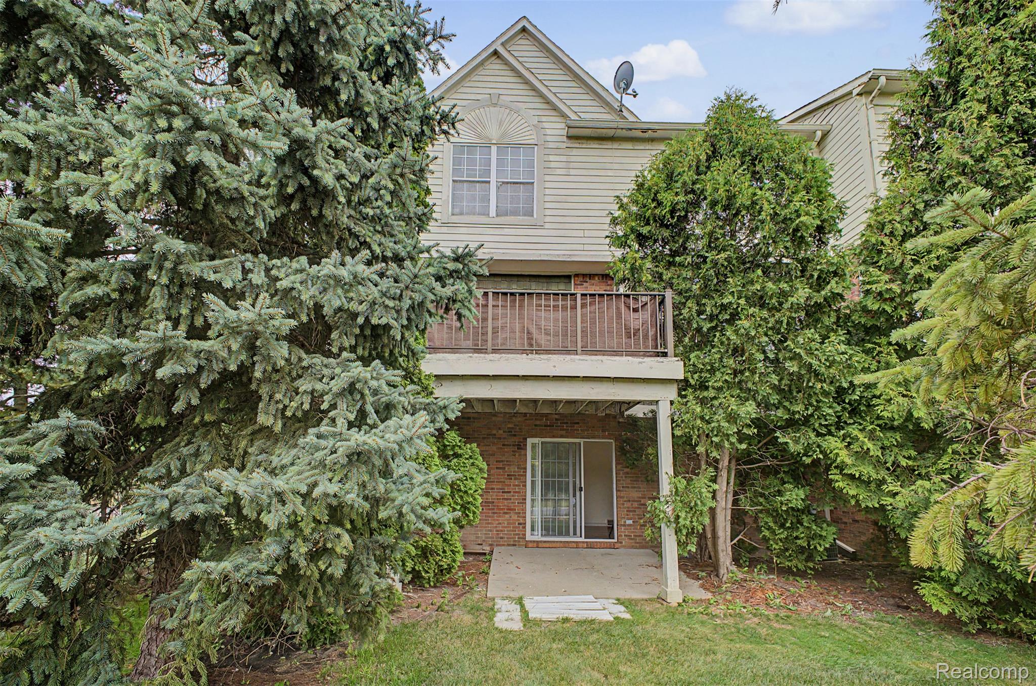 9 Lyons Court Property Photo 32