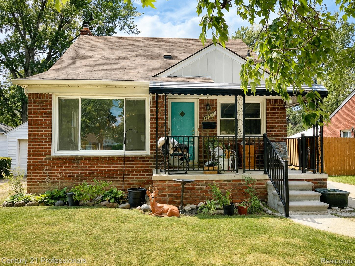 11377 Fenton Property Photo 1