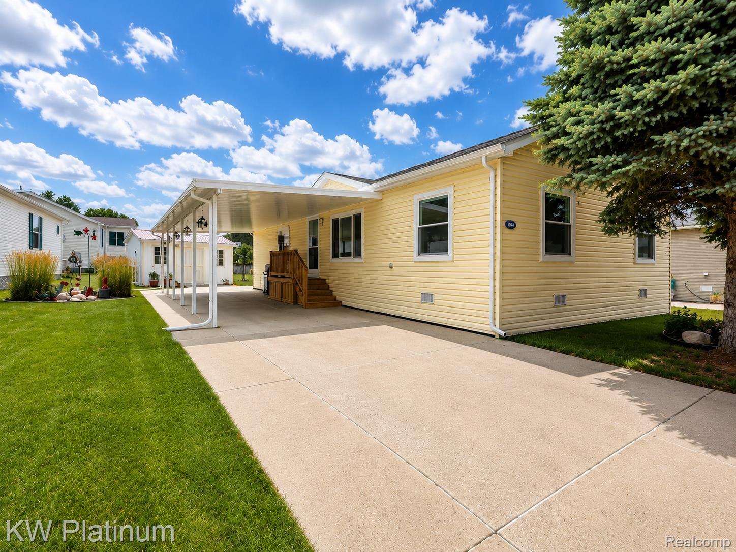 2734 Sandbar Court Property Photo 1