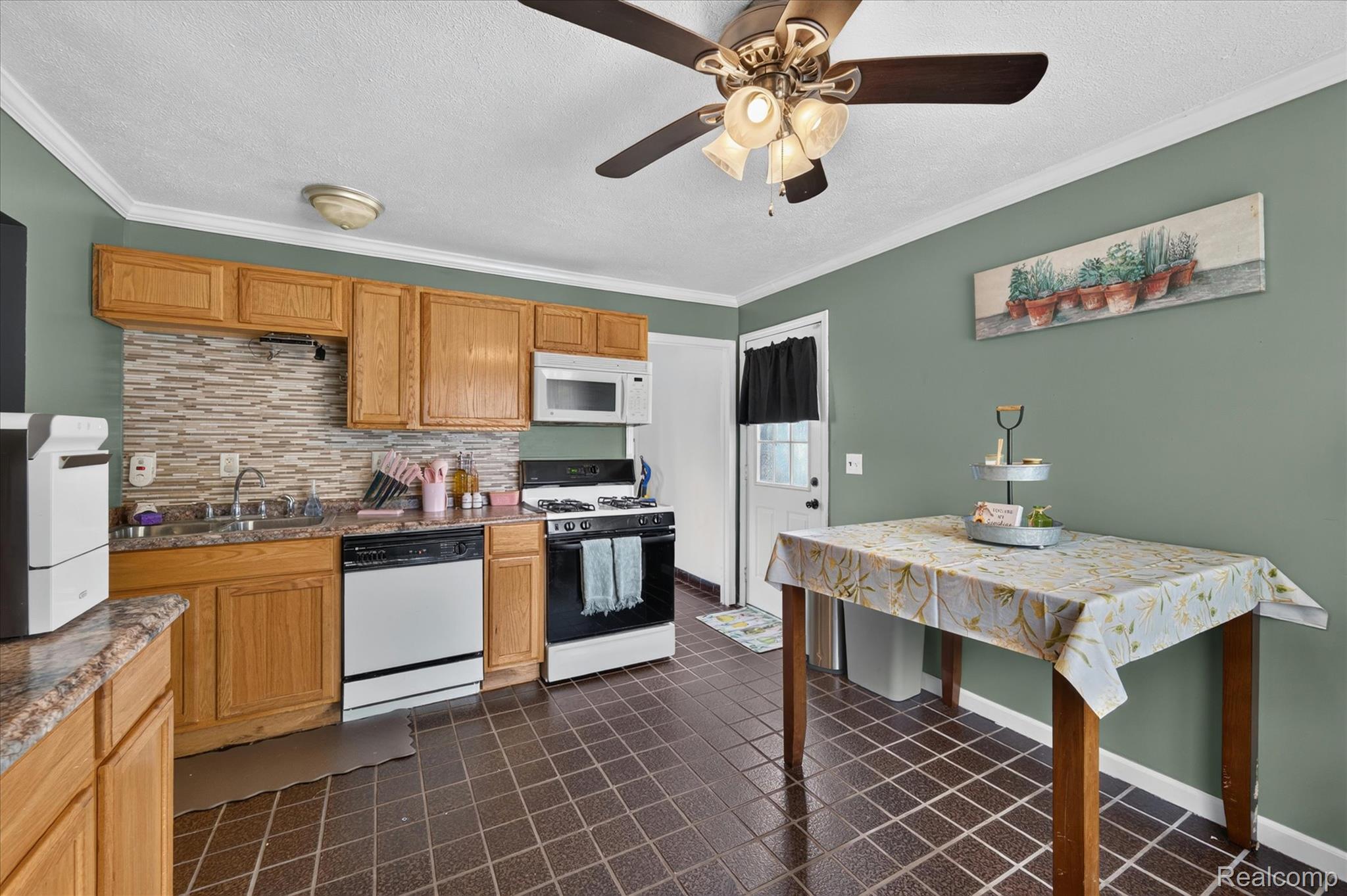 10660 Jackson Street Property Photo 9