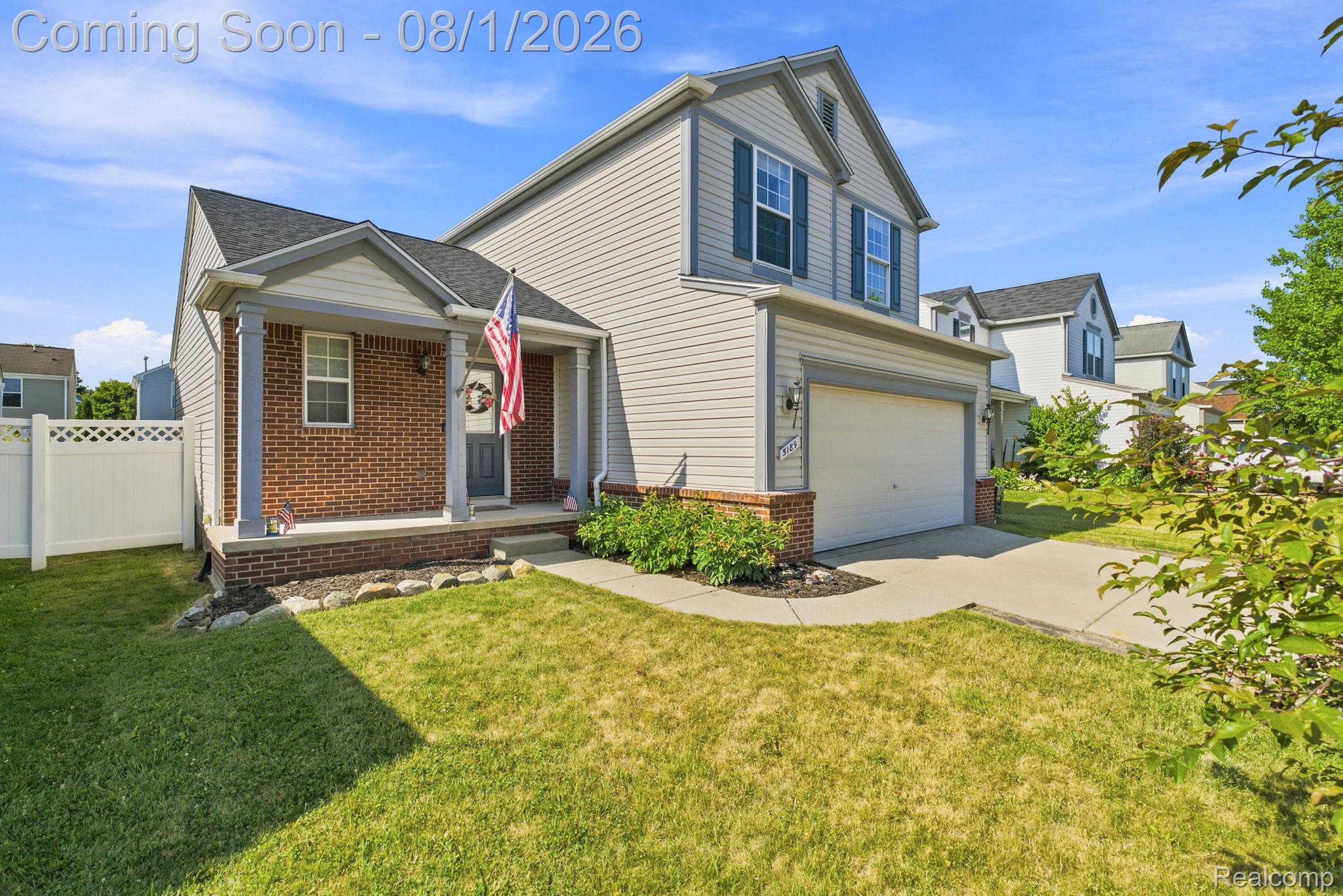 5189 Meadow Crest Circle Property Photo 3