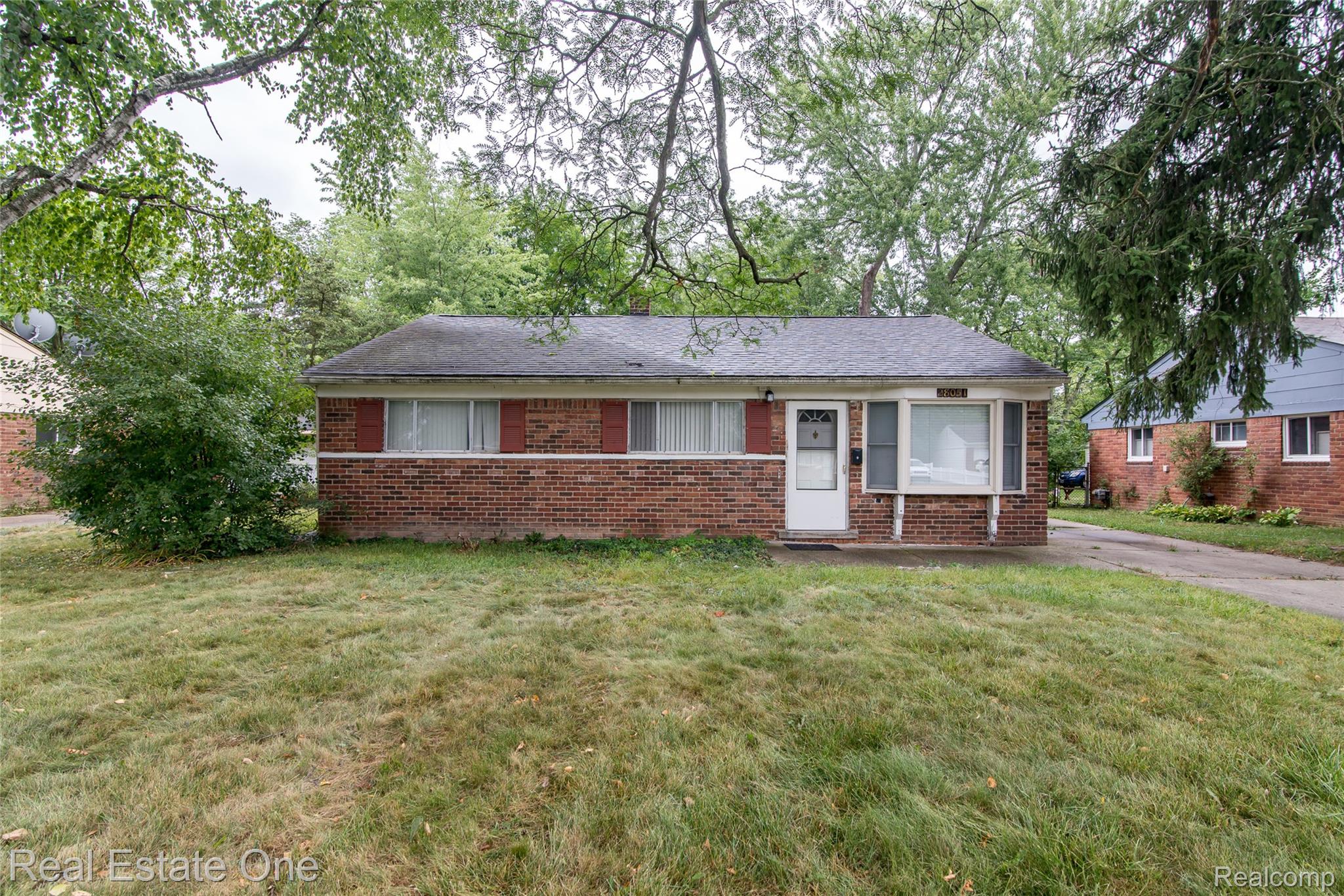 28051 Stuart Avenue Property Photo 1