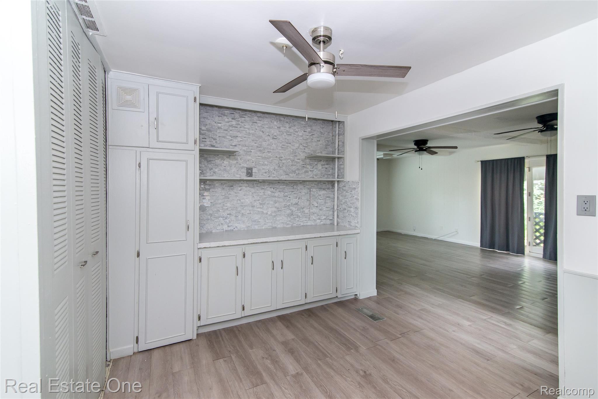 28051 Stuart Avenue Property Photo 16