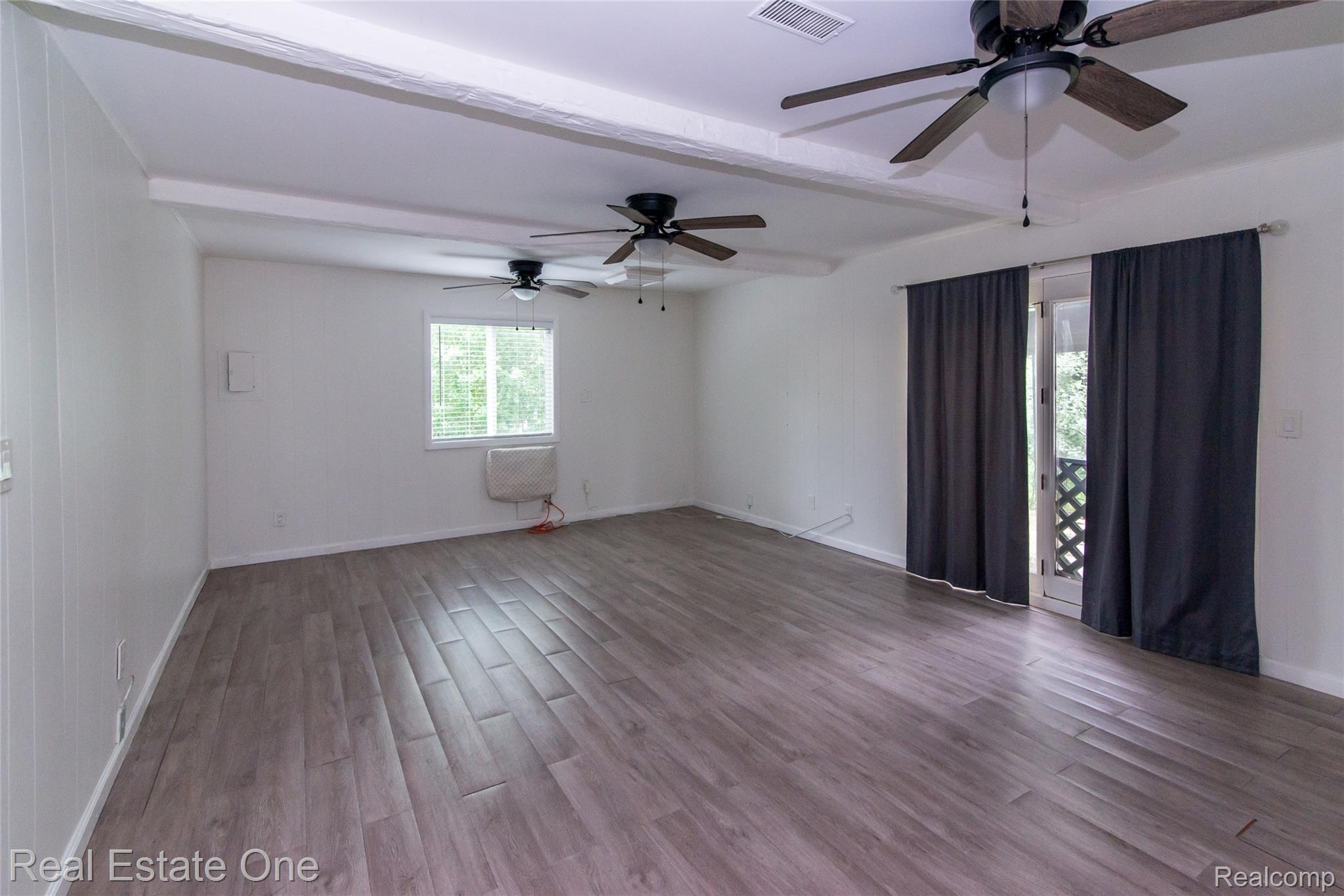 28051 Stuart Avenue Property Photo 18