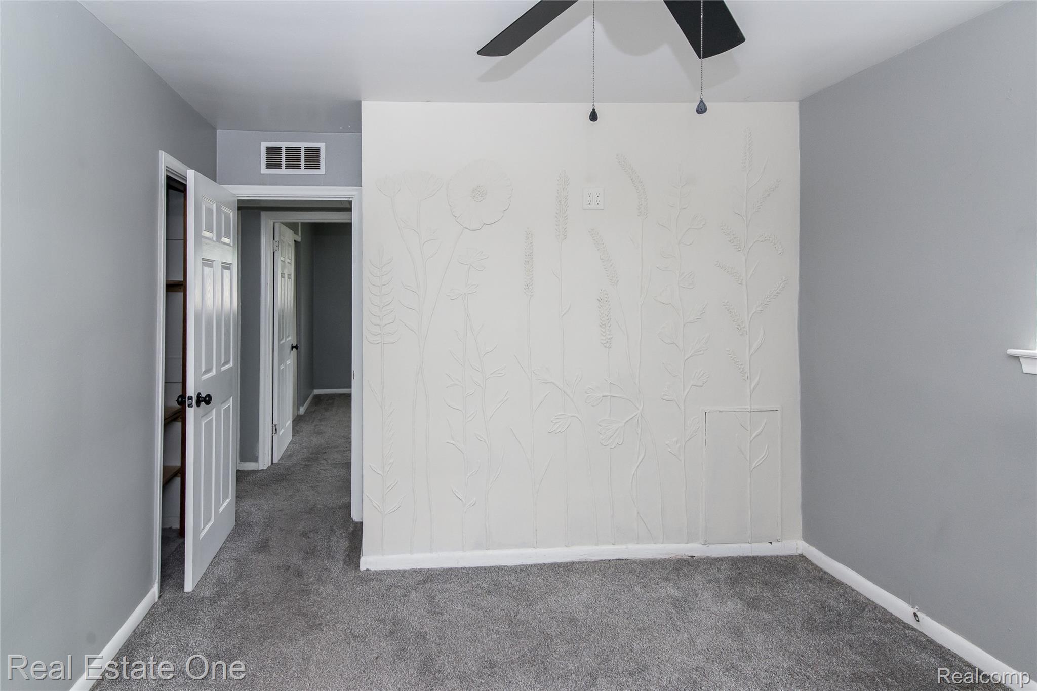 28051 Stuart Avenue Property Photo 24