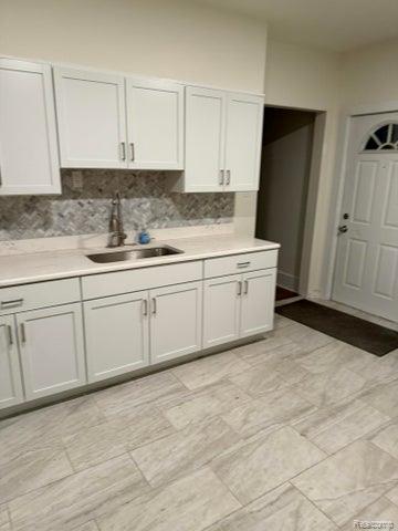 371 Piper Boulevard Property Photo 5