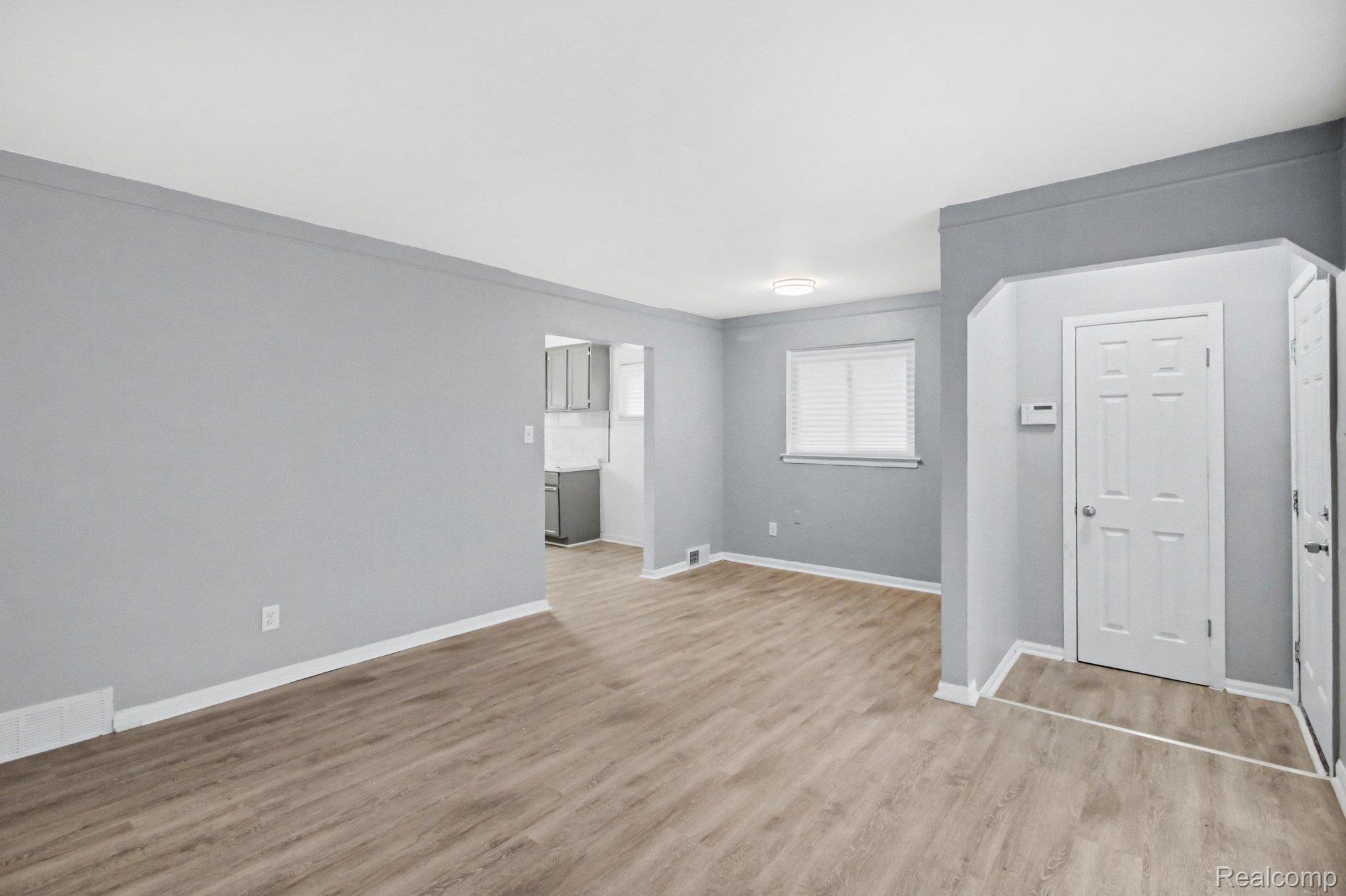 20260 Patton Street Property Photo 5