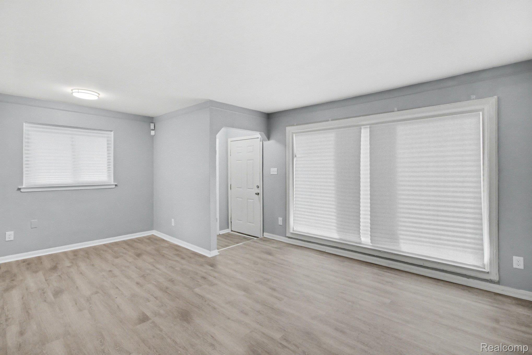20260 Patton Street Property Photo 6