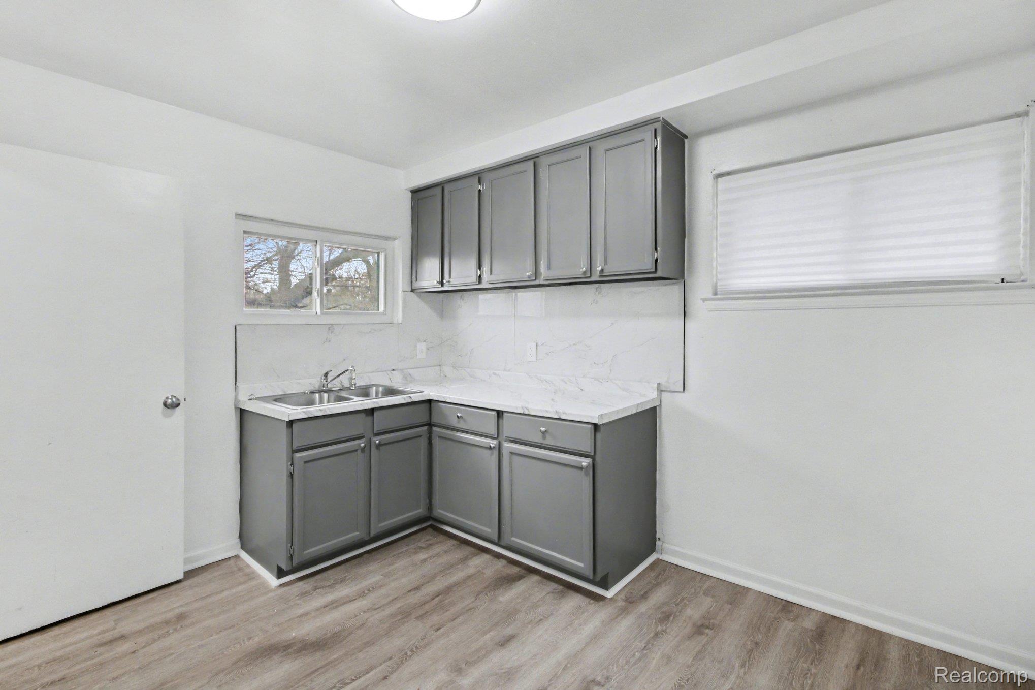 20260 Patton Street Property Photo 8