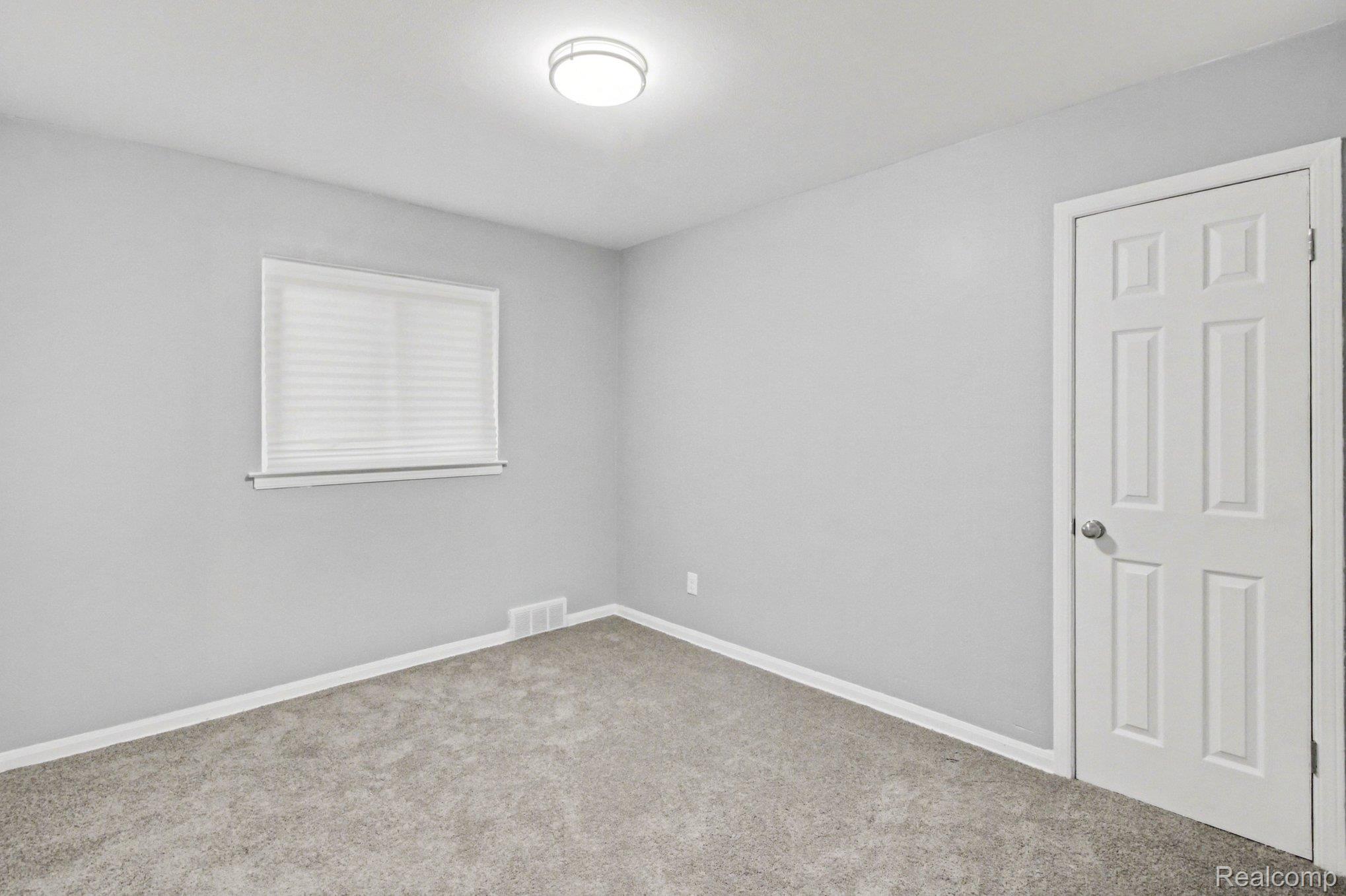 20260 Patton Street Property Photo 12