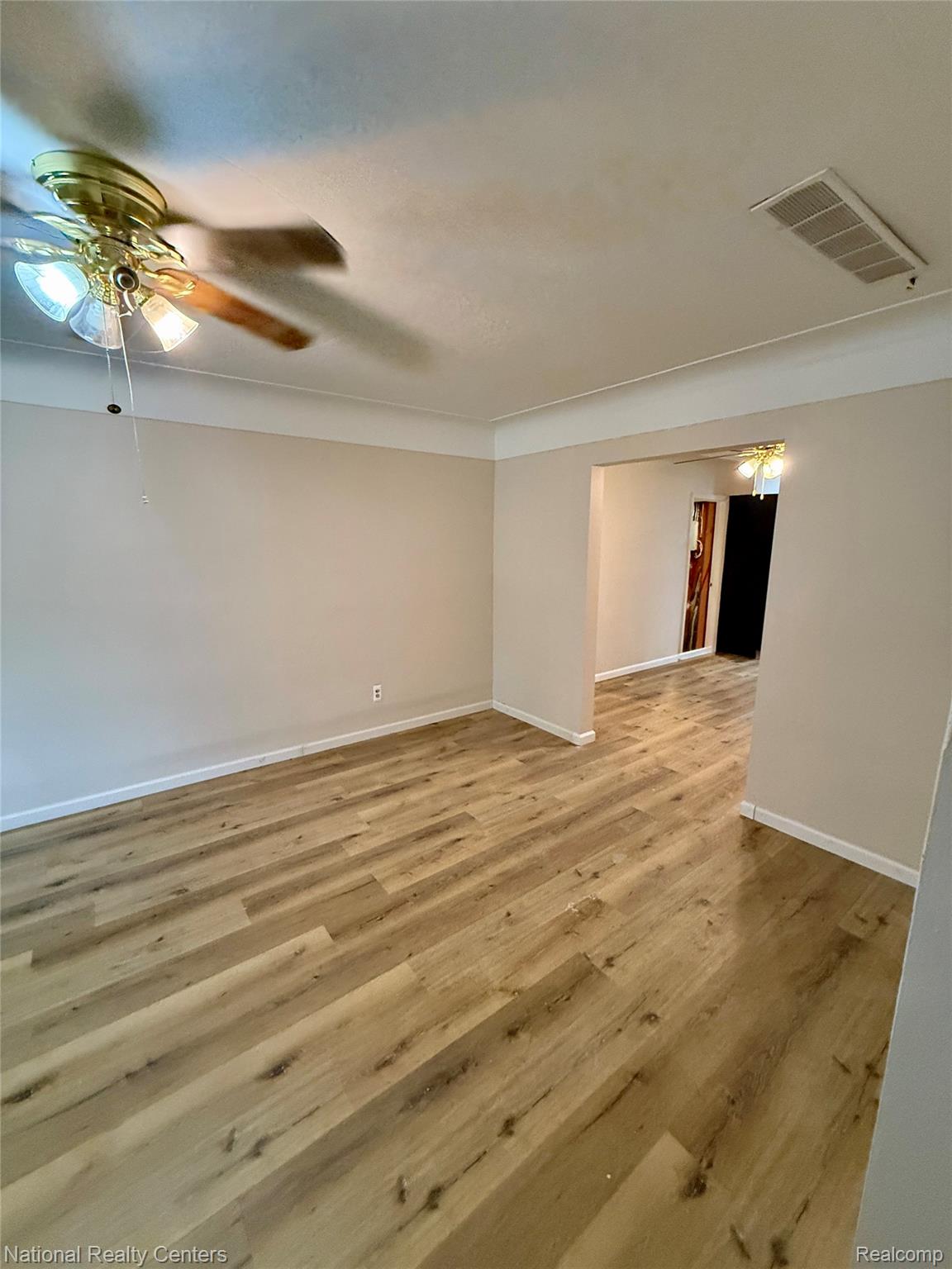 3040 Alvina Avenue Property Photo 3