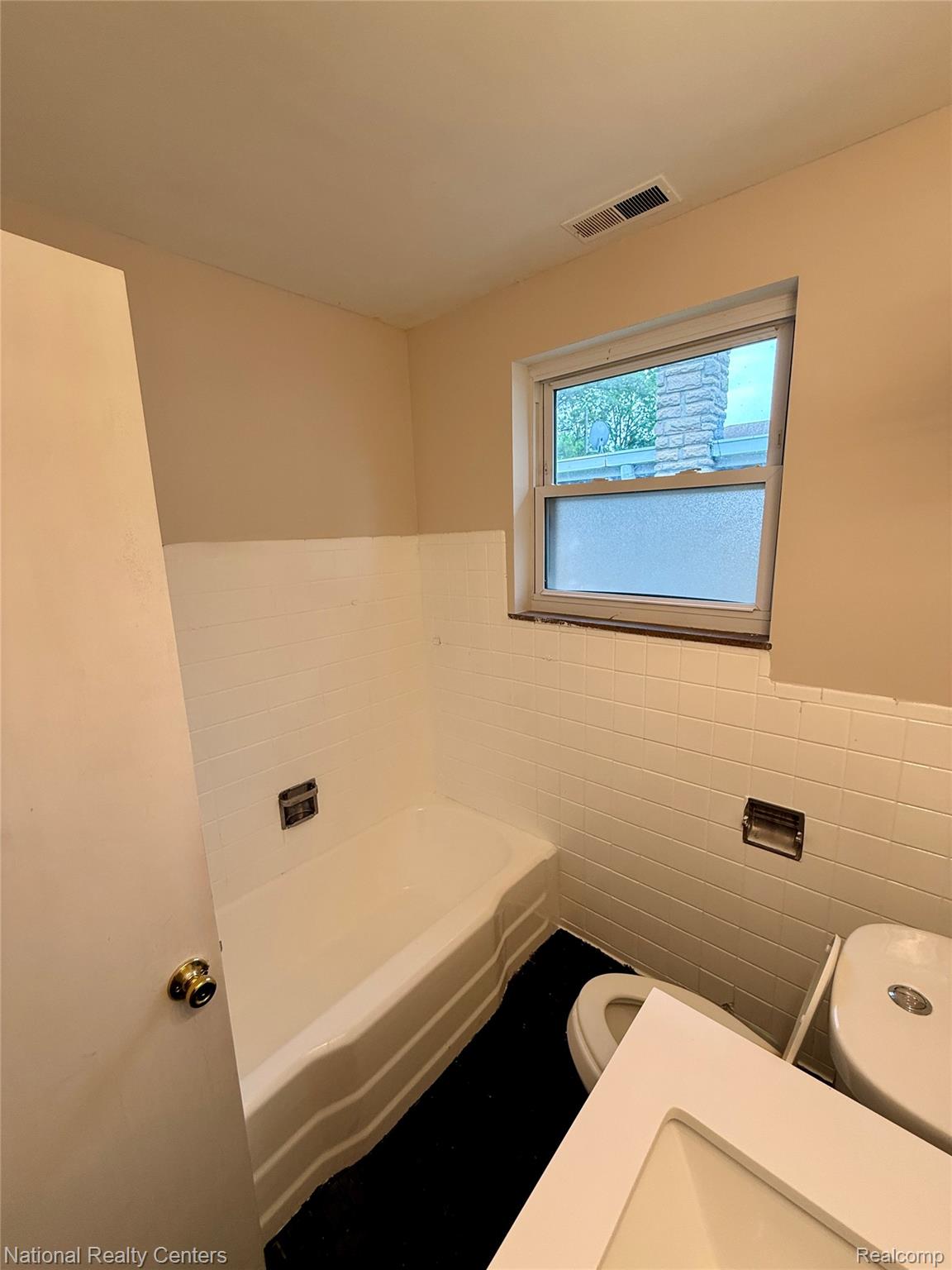 3040 Alvina Avenue Property Photo 9