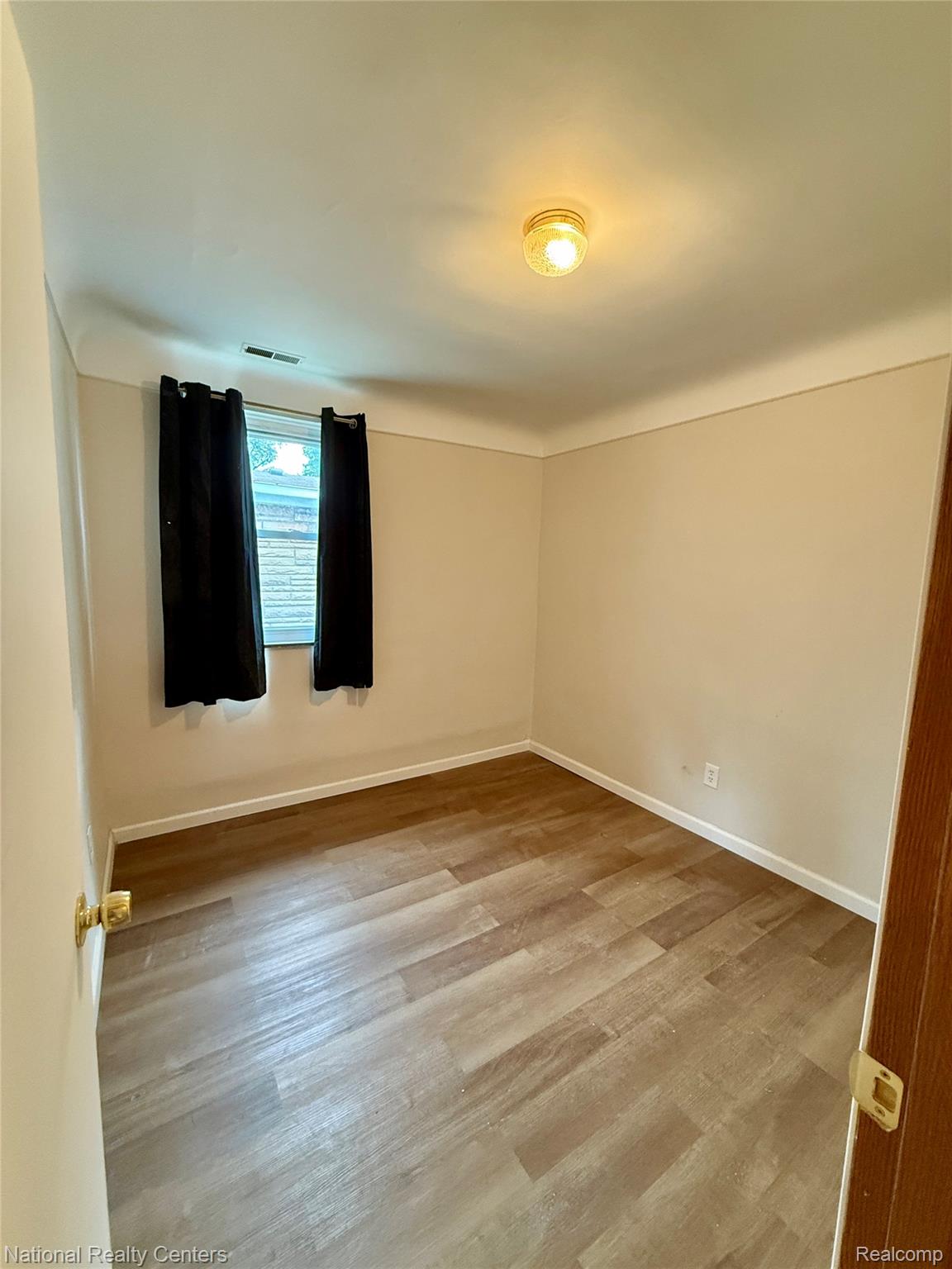 3040 Alvina Avenue Property Photo 12