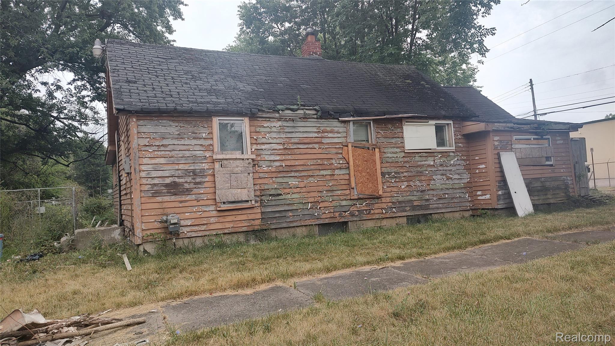 2401 Kansas Avenue Property Photo 1