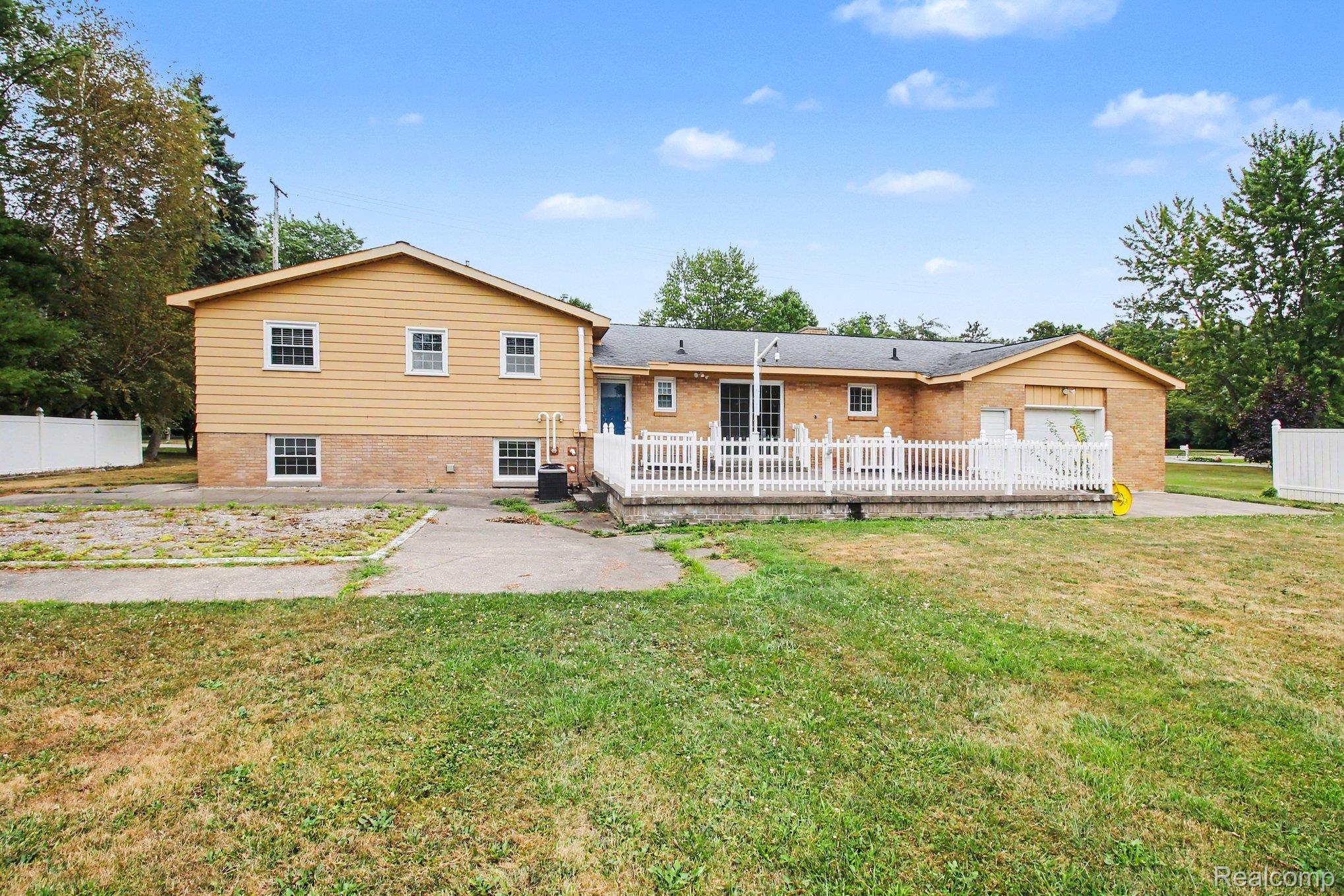 1222 Howe Road Property Photo 34