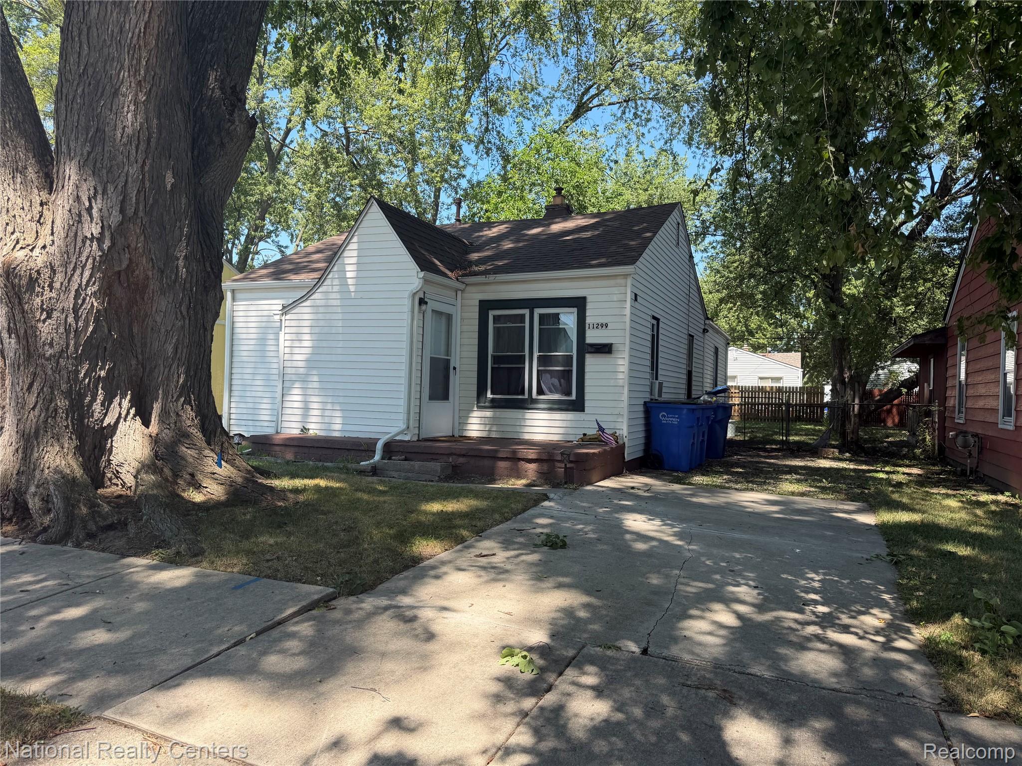 11299 Chalmers Avenue Property Photo 1