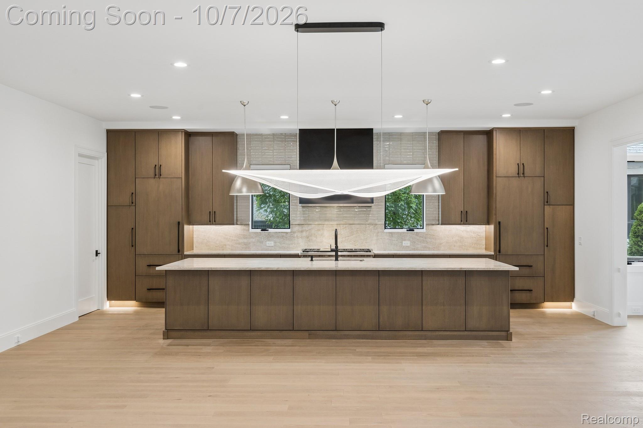 1230 Latham Street Property Photo 15