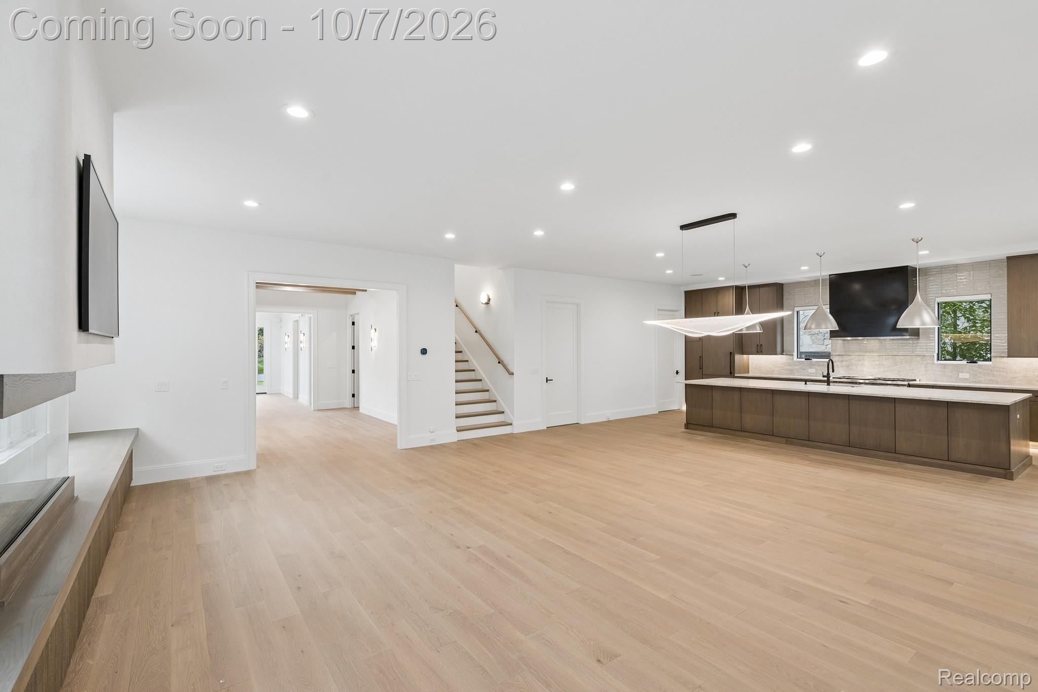 1230 Latham Street Property Photo 16
