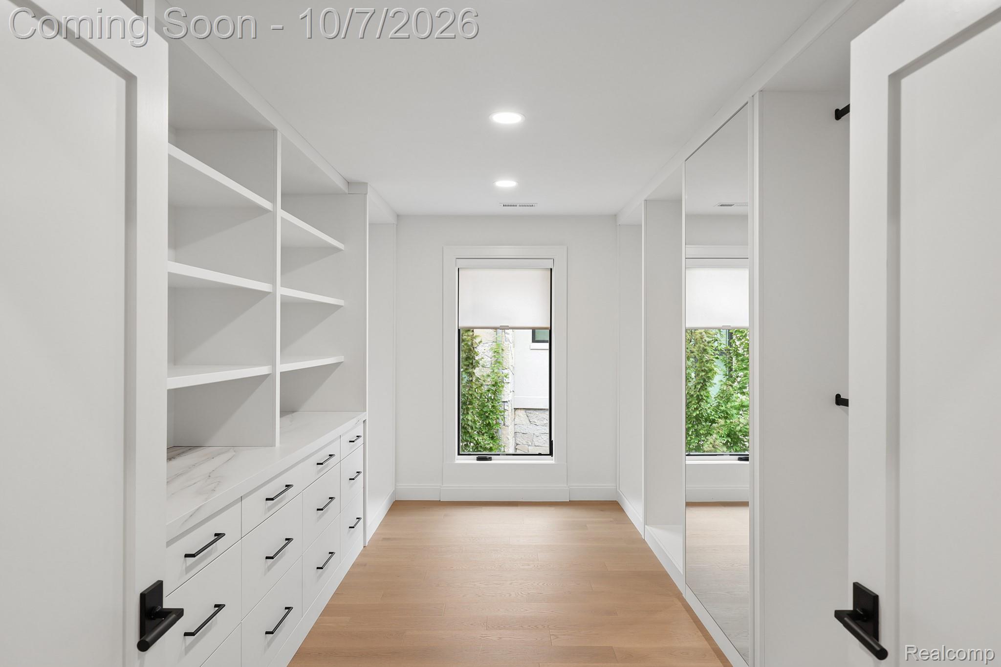 1230 Latham Street Property Photo 30
