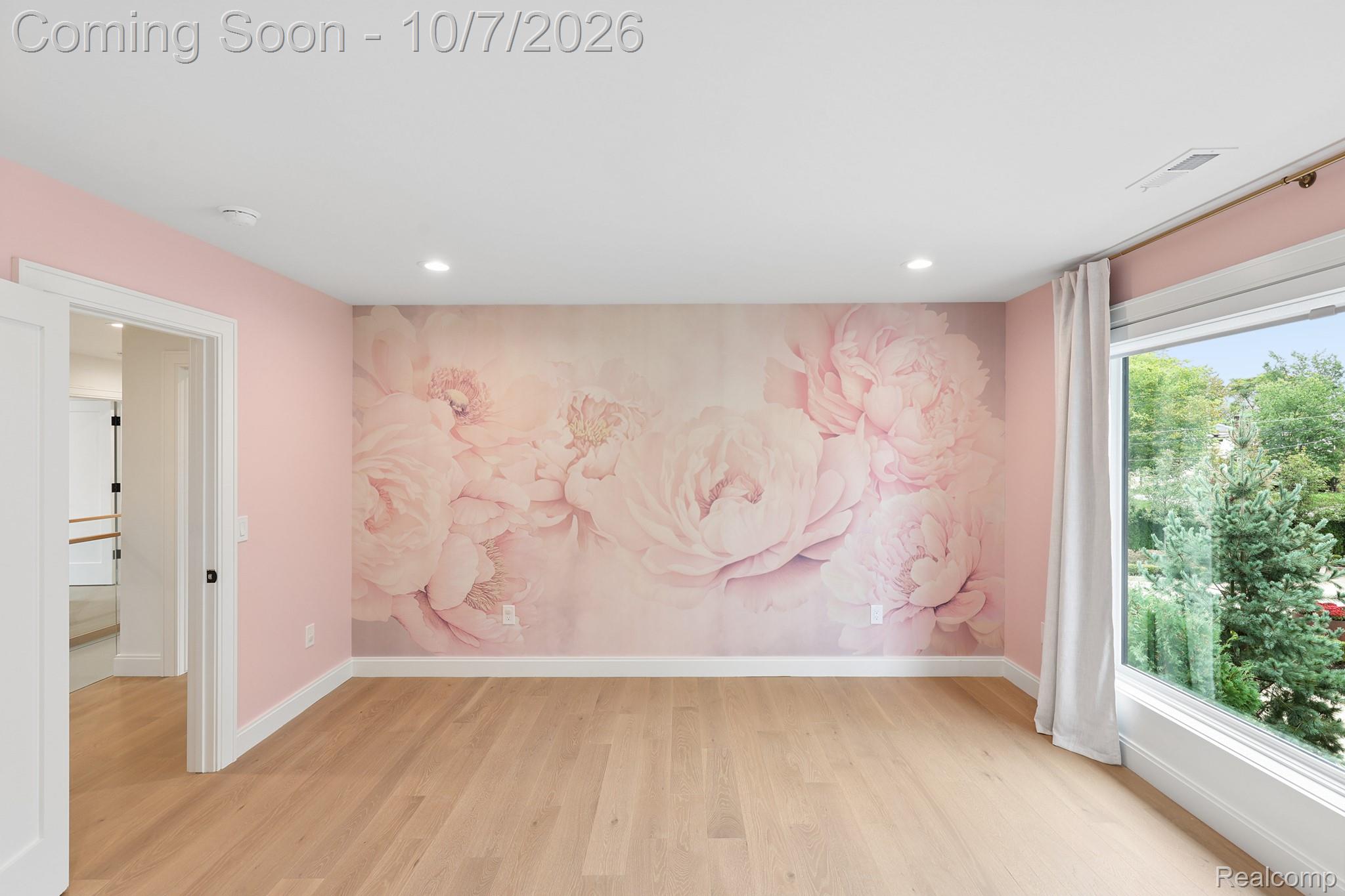 1230 Latham Street Property Photo 34