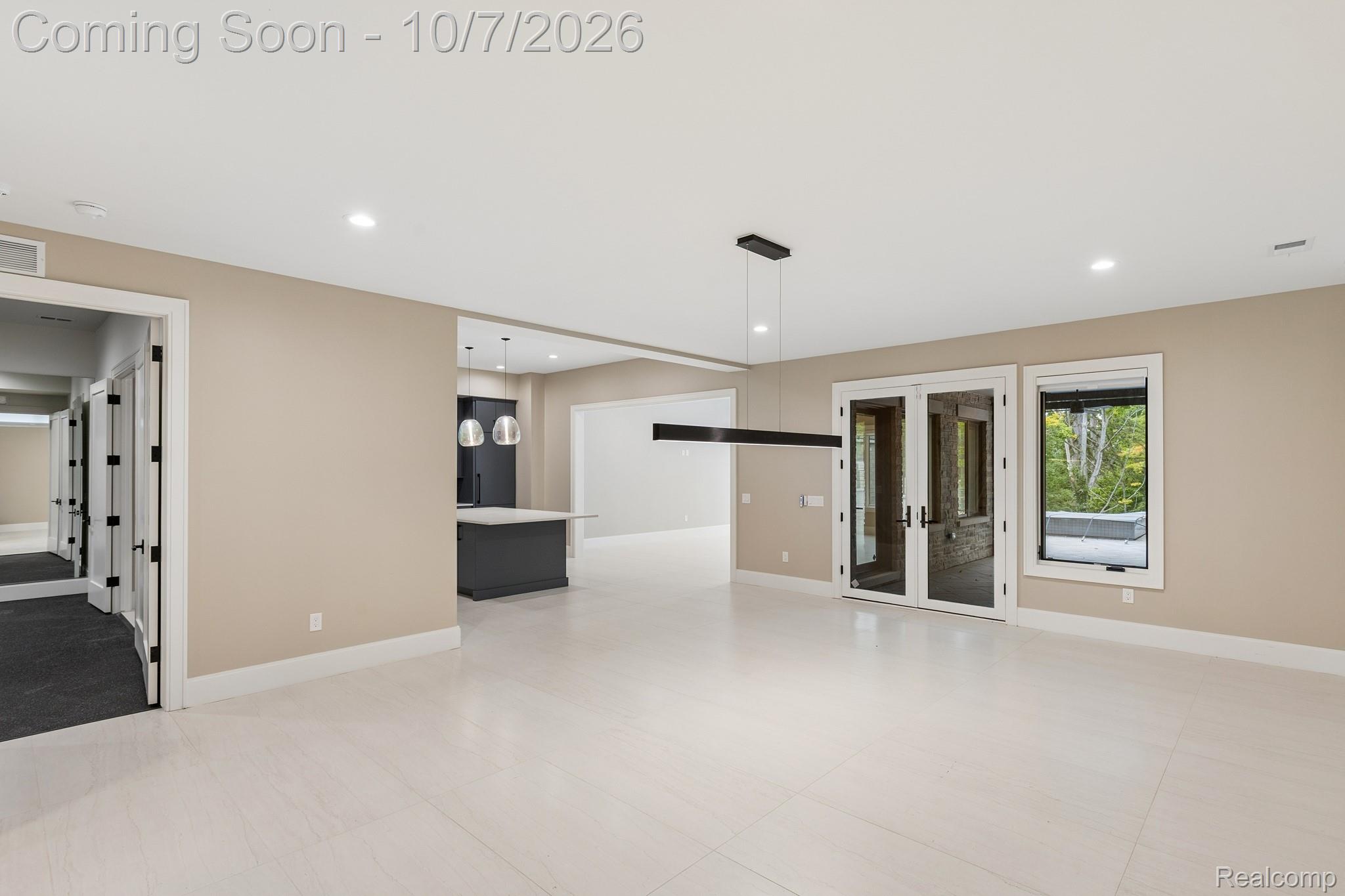 1230 Latham Street Property Photo 43