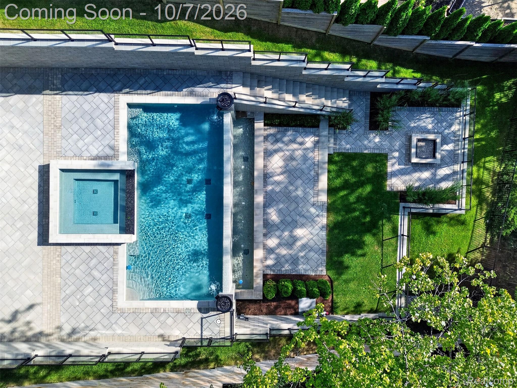 1230 Latham Street Property Photo 48