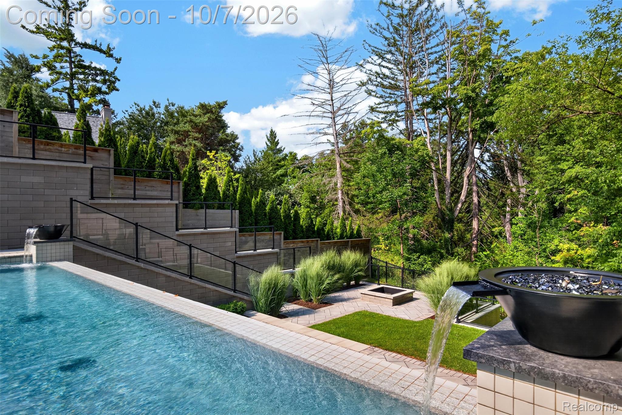 1230 Latham Street Property Photo 50