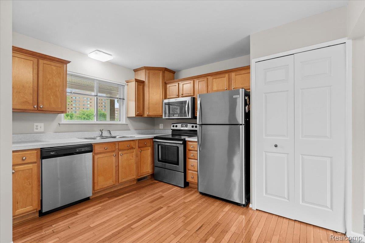 44567 Savery Drive Property Photo 10