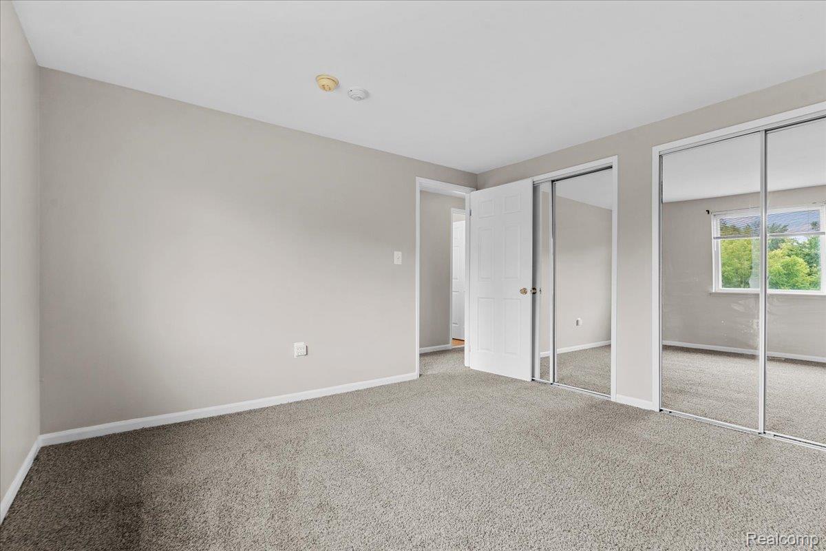 44567 Savery Drive Property Photo 14