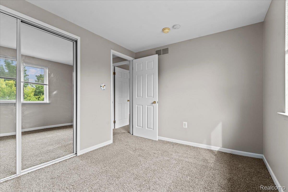 44567 Savery Drive Property Photo 16