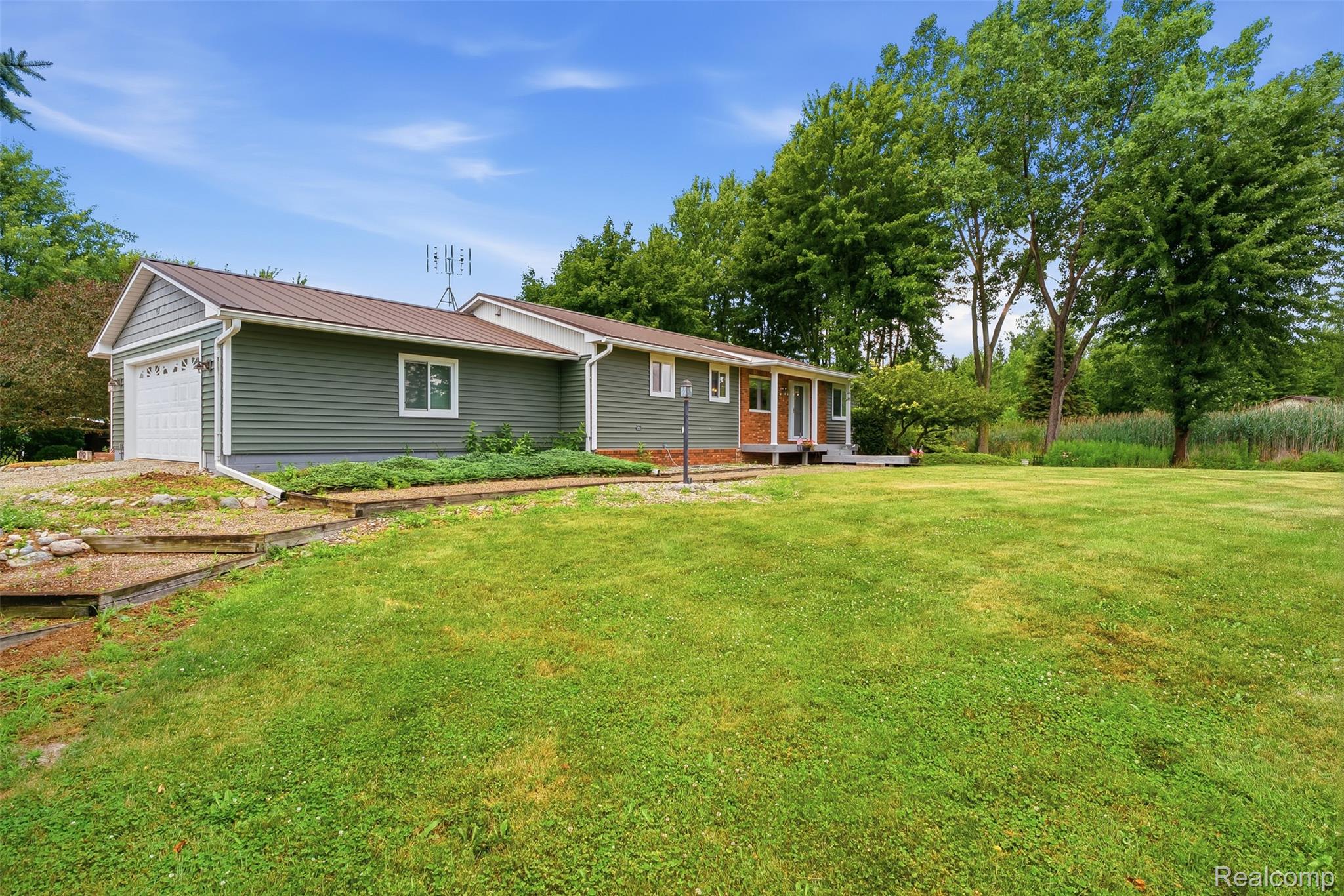 13182 Gilbert Road Property Photo 2