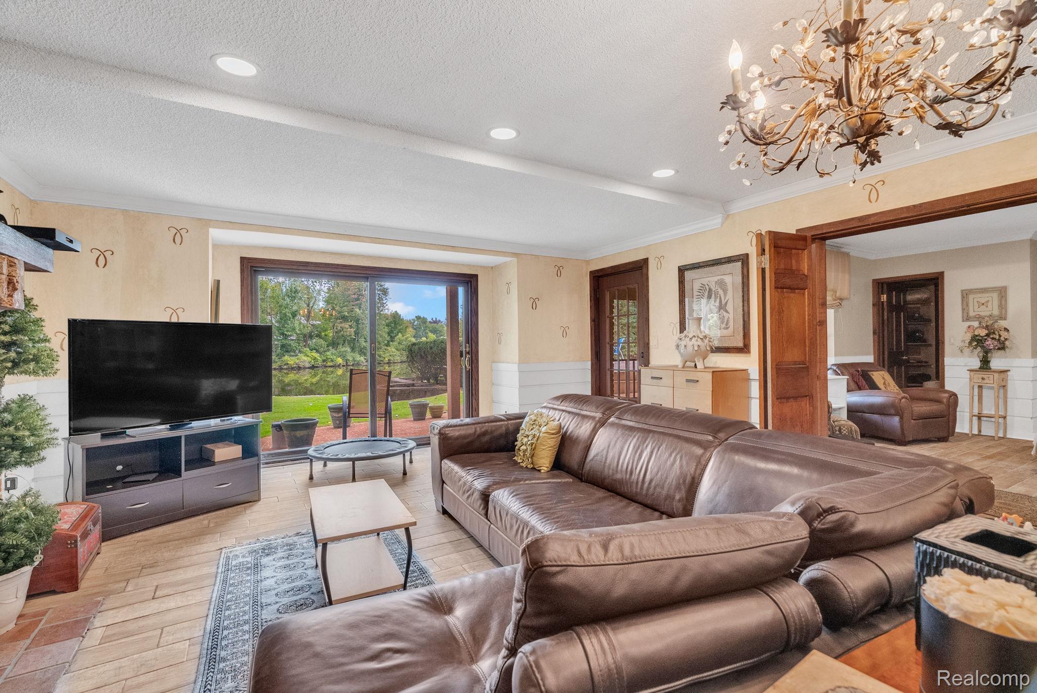 1887 Harvest Lane Property Photo 45