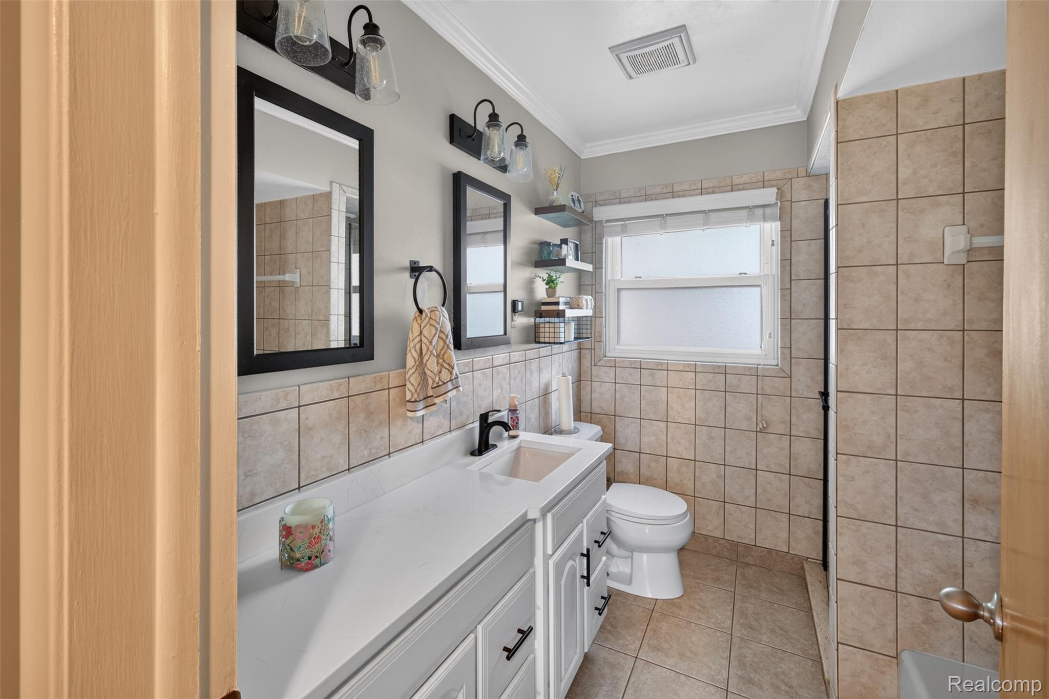 18854 Monica Drive Property Photo 14