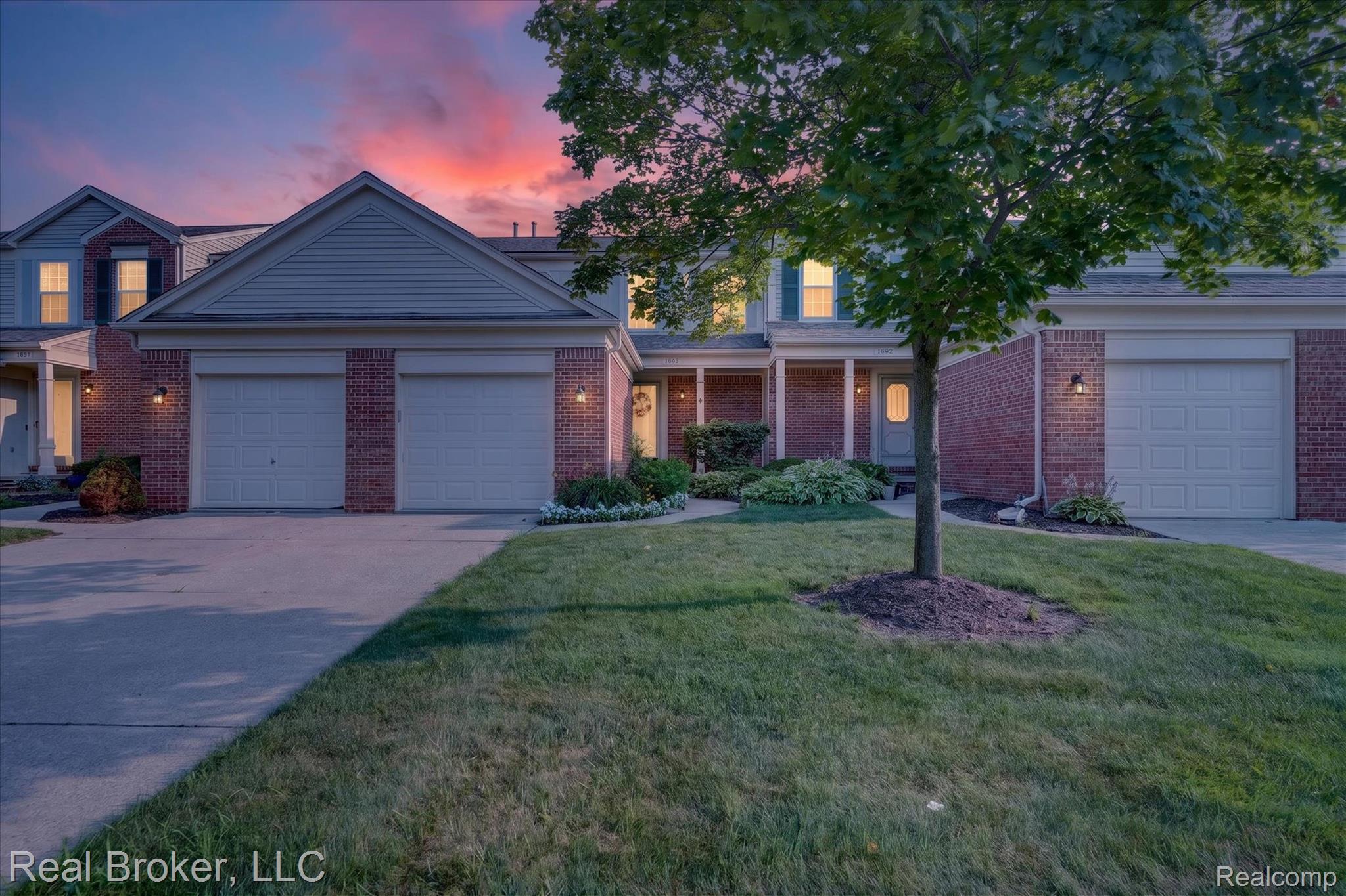 1675 Christopher Drive Property Photo 1