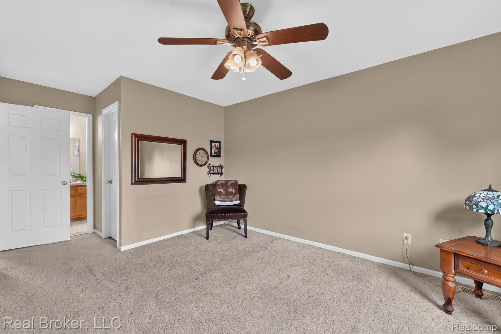1675 Christopher Drive Property Photo 14