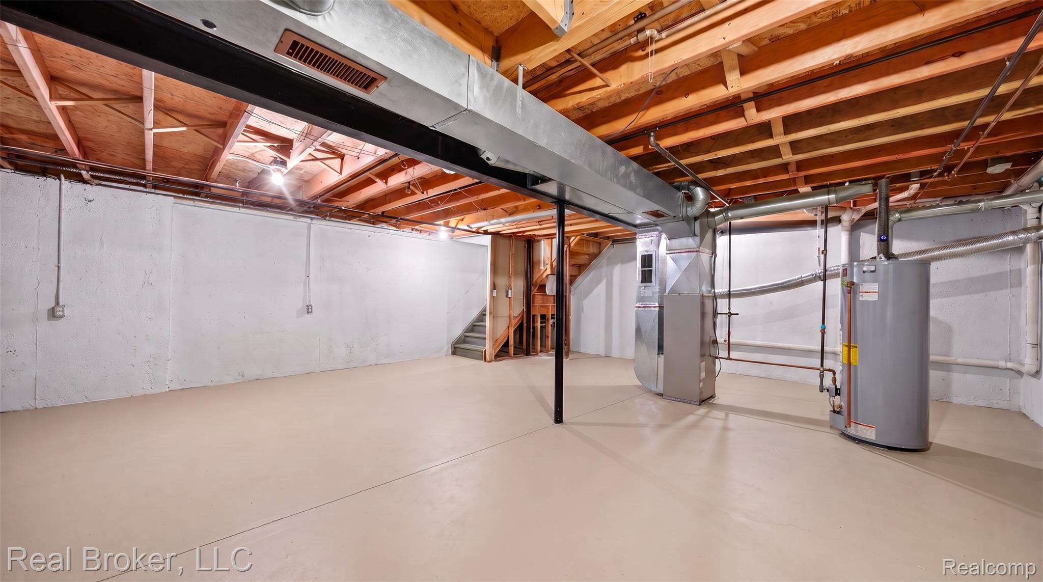 1675 Christopher Drive Property Photo 19