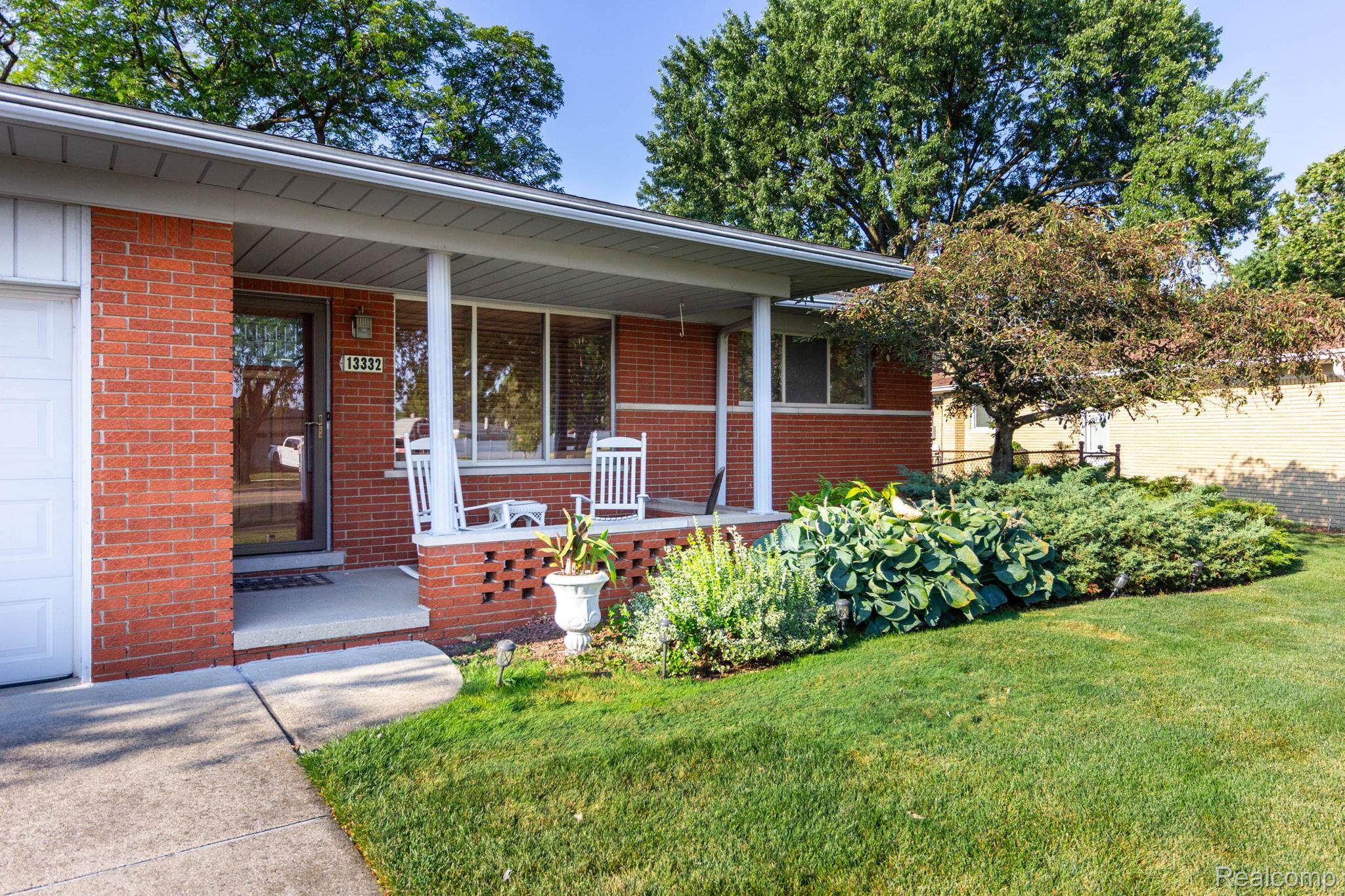 13332 Martin Road Property Photo 3