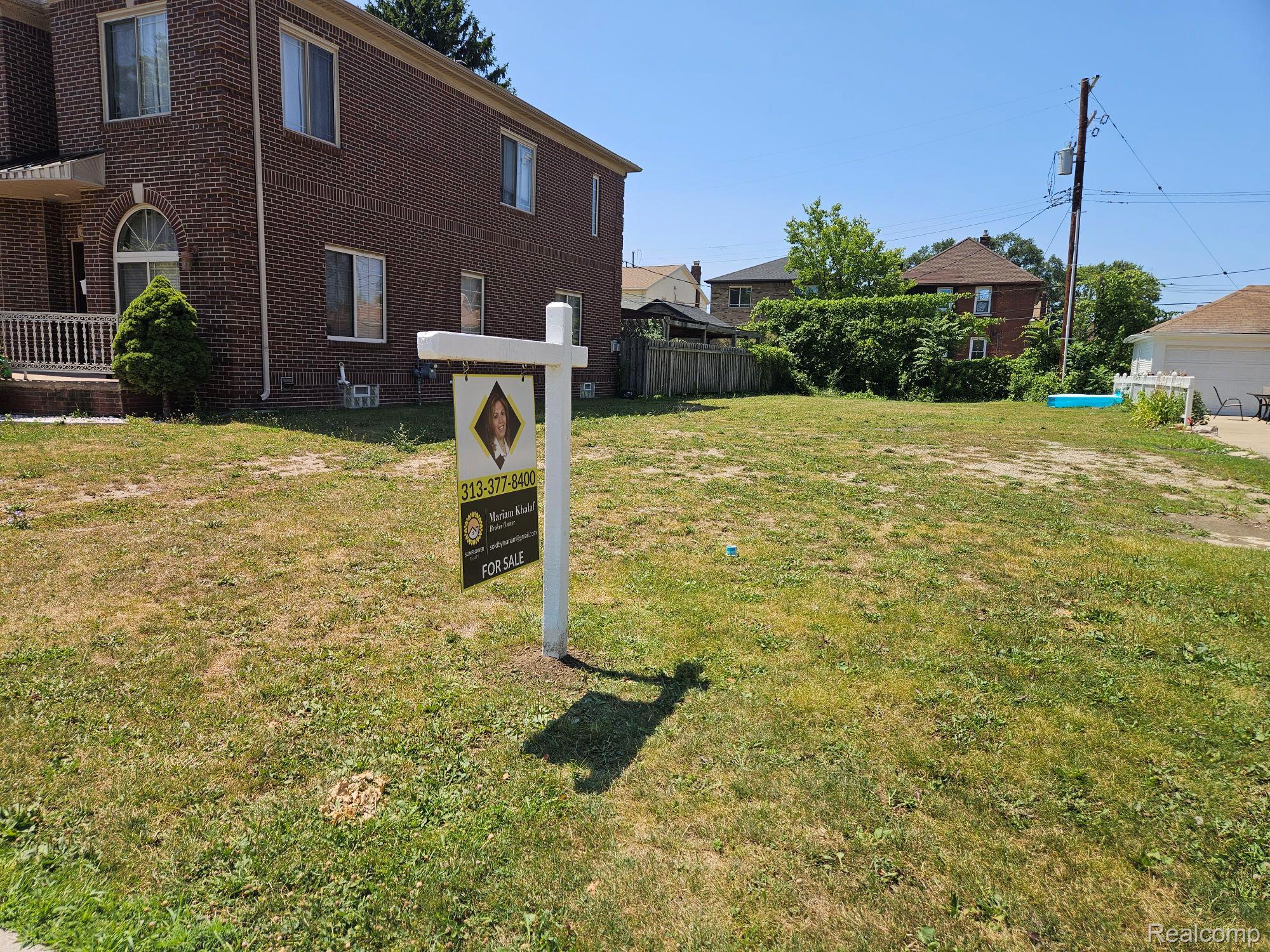 7645 Theisen Street Property Photo 1