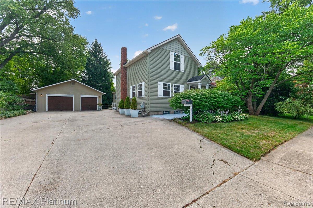 209 S Barnard Street Property Photo 1