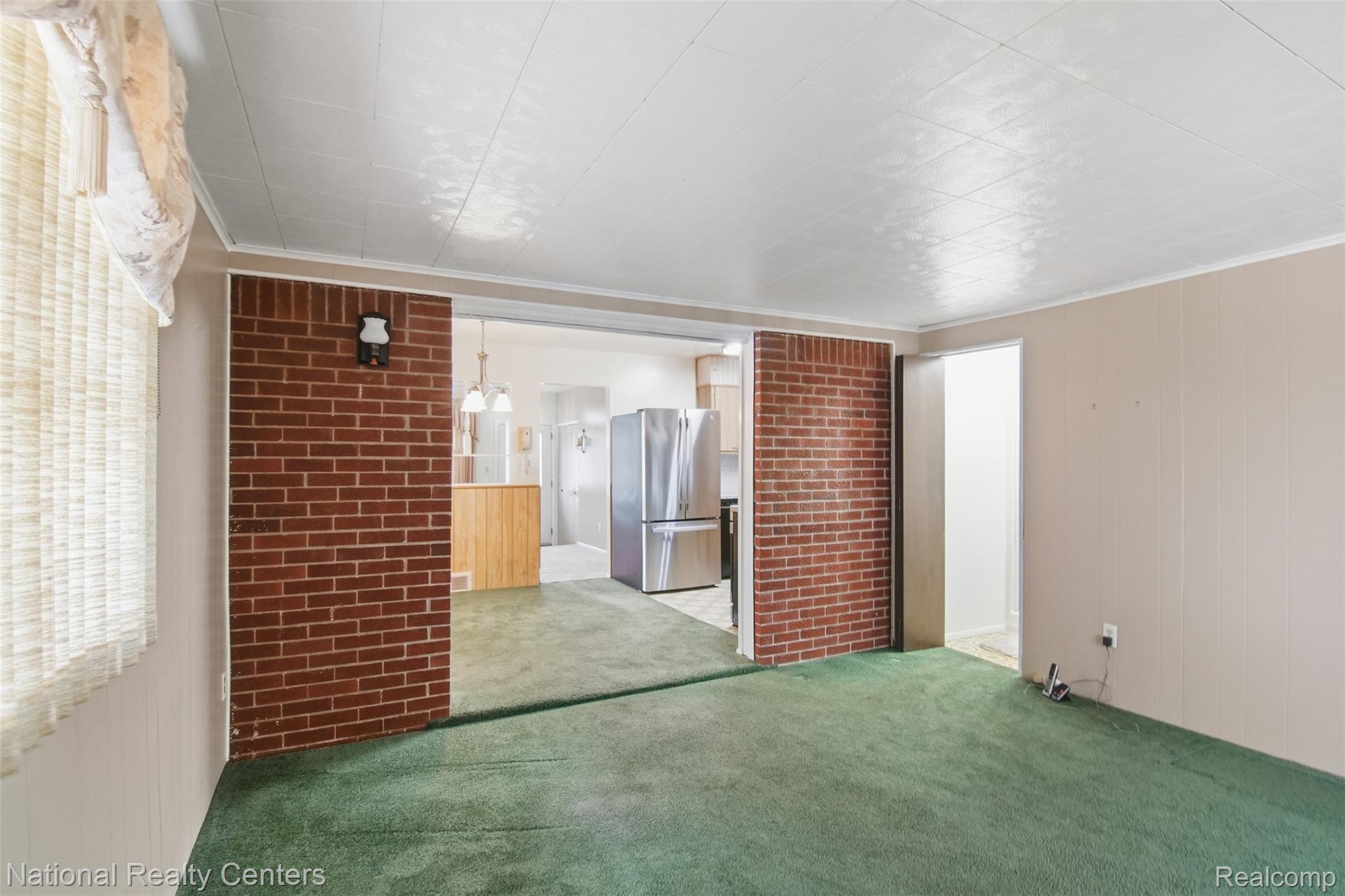 30469 Grandview Avenue Property Photo 10