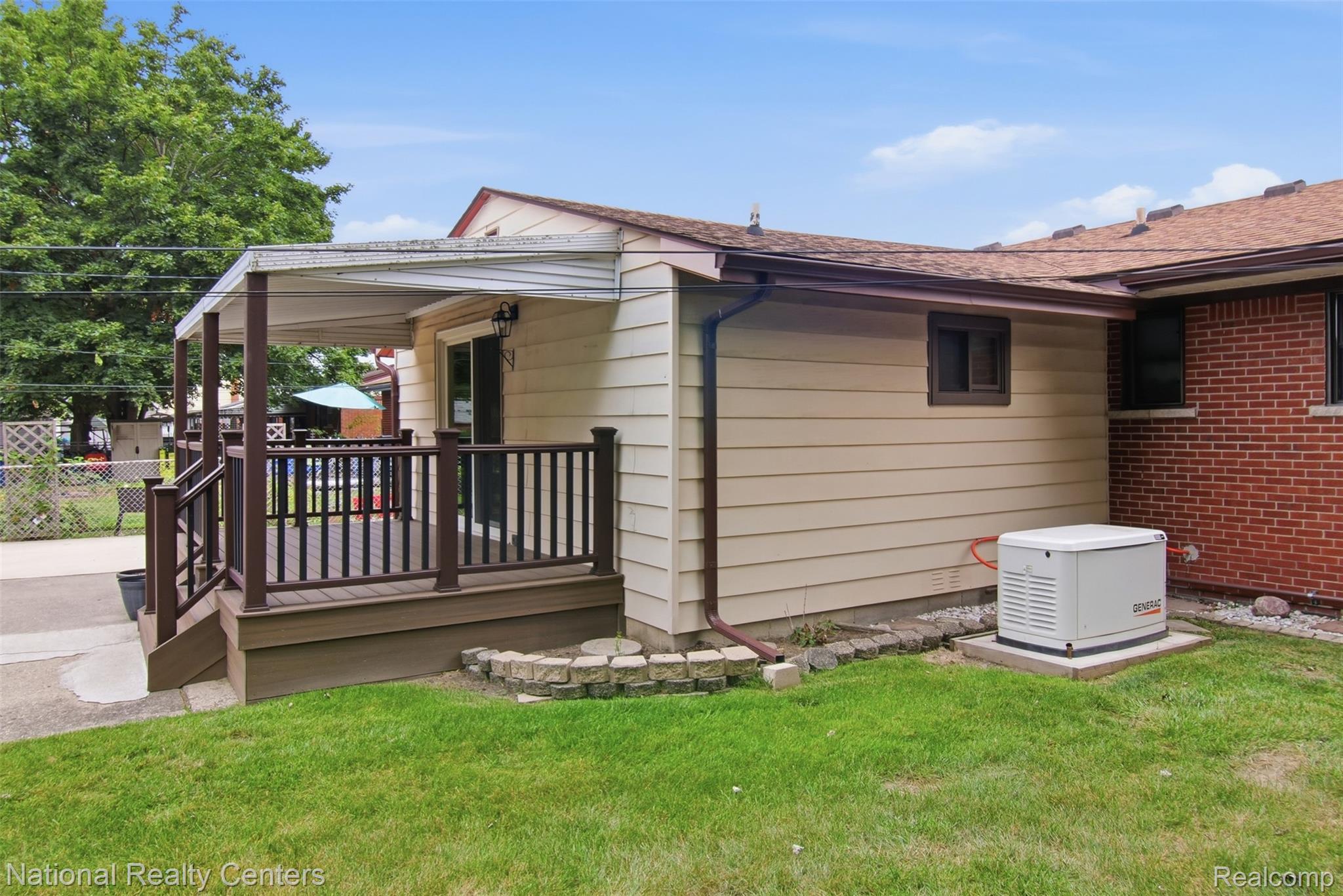 30469 Grandview Avenue Property Photo 24