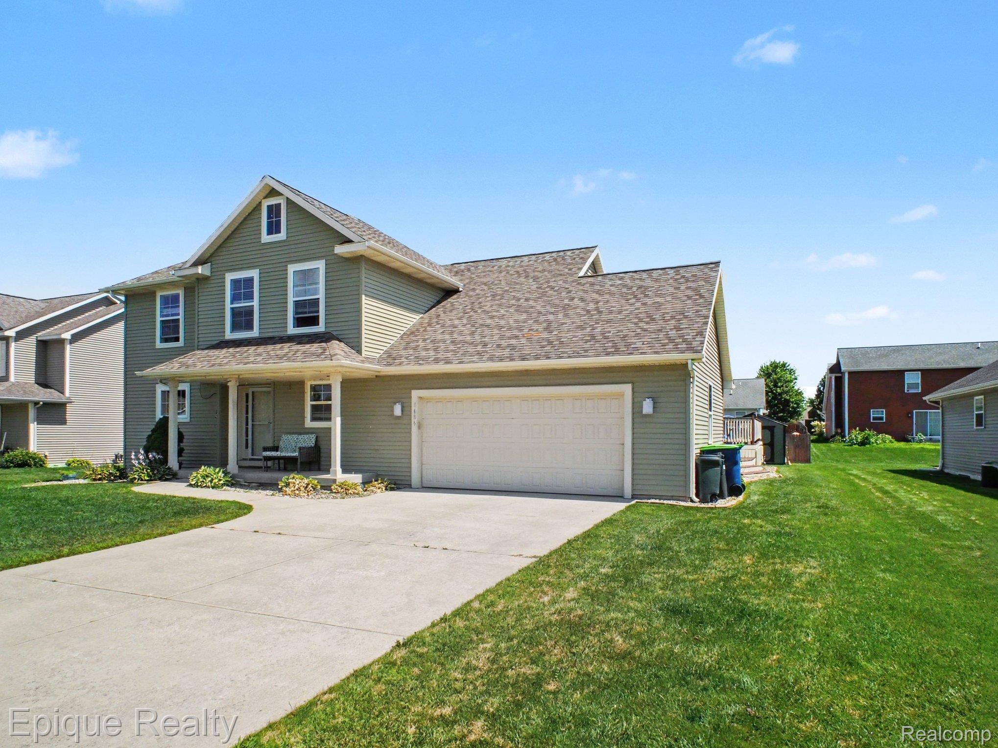 8686 Summer Ridge Drive Property Photo 3