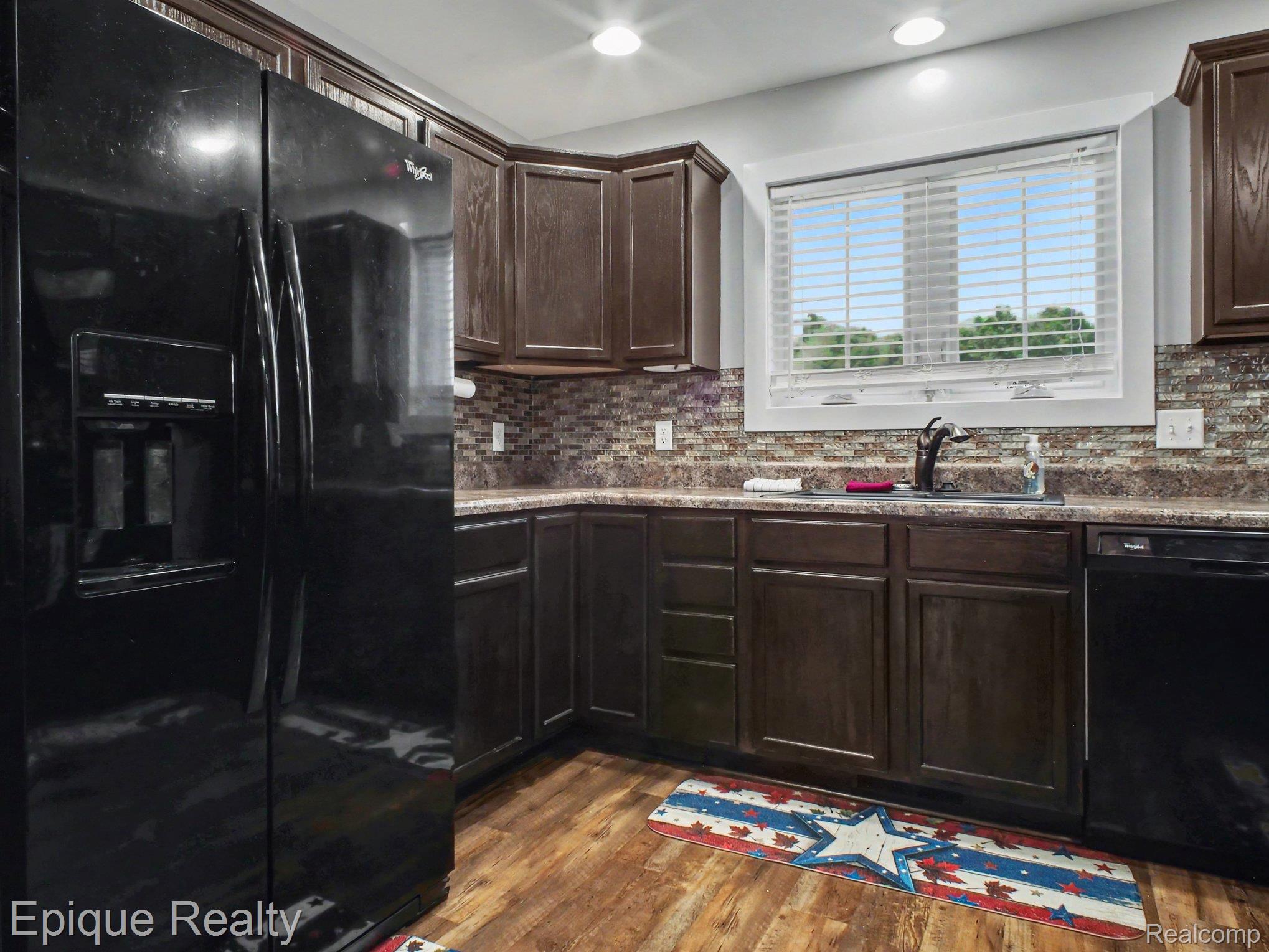 8686 Summer Ridge Drive Property Photo 11