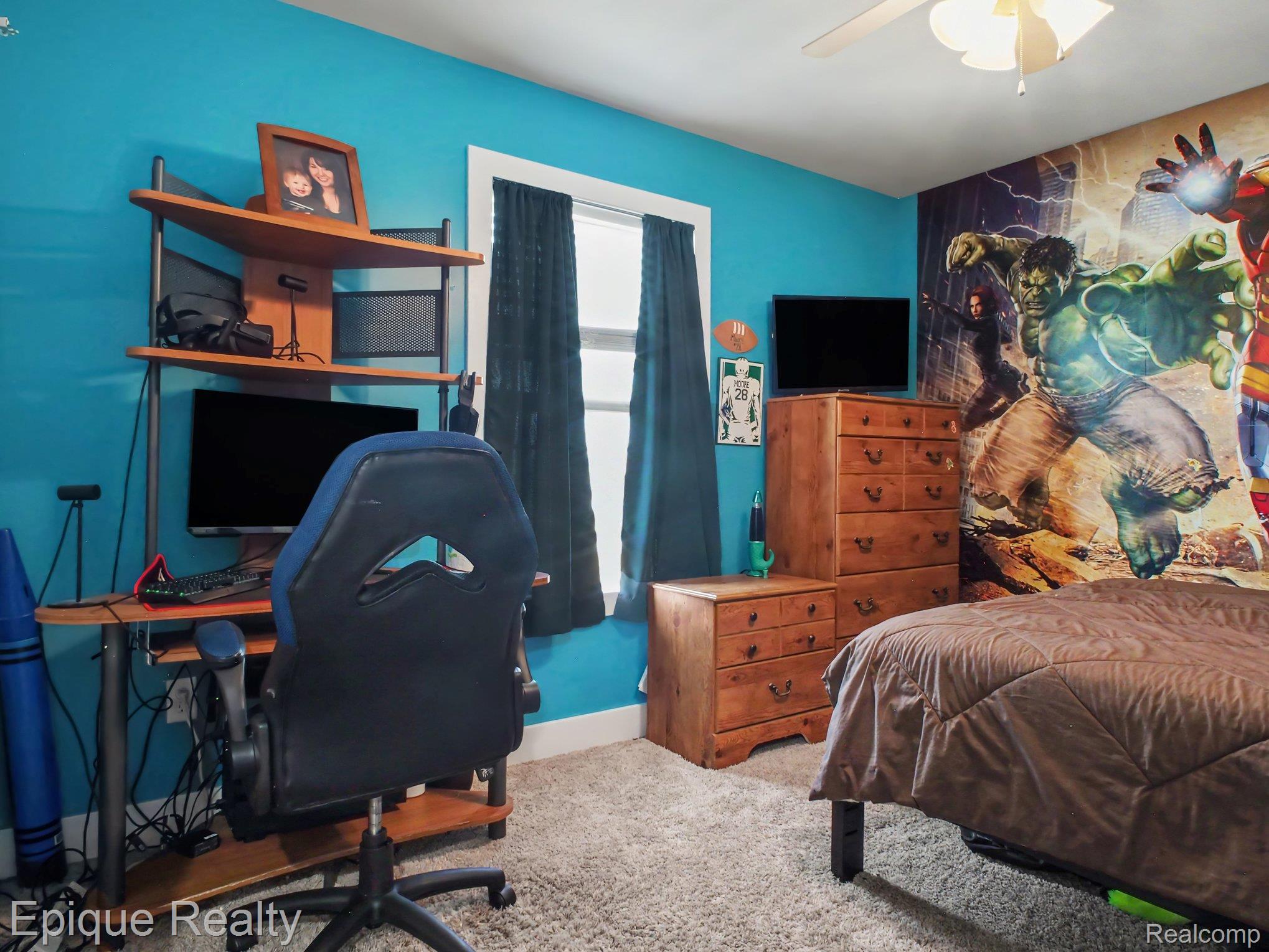 8686 Summer Ridge Drive Property Photo 17