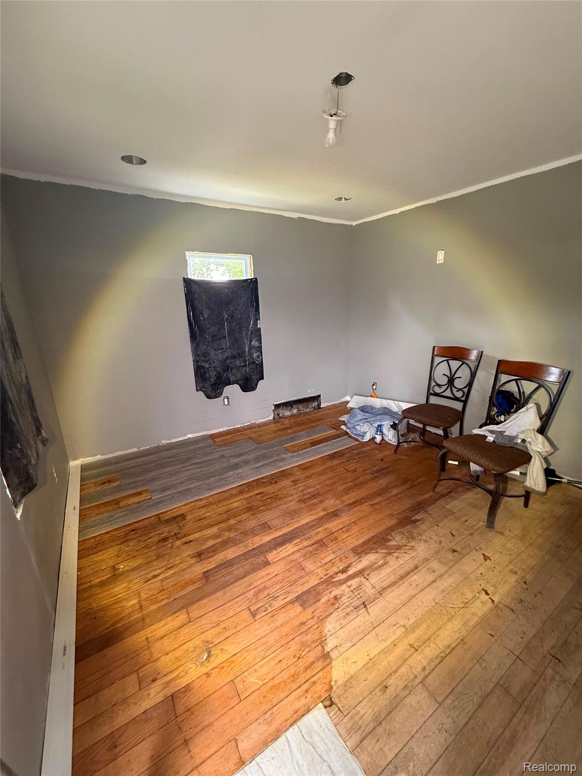 20221 Coventry Street Property Photo 12