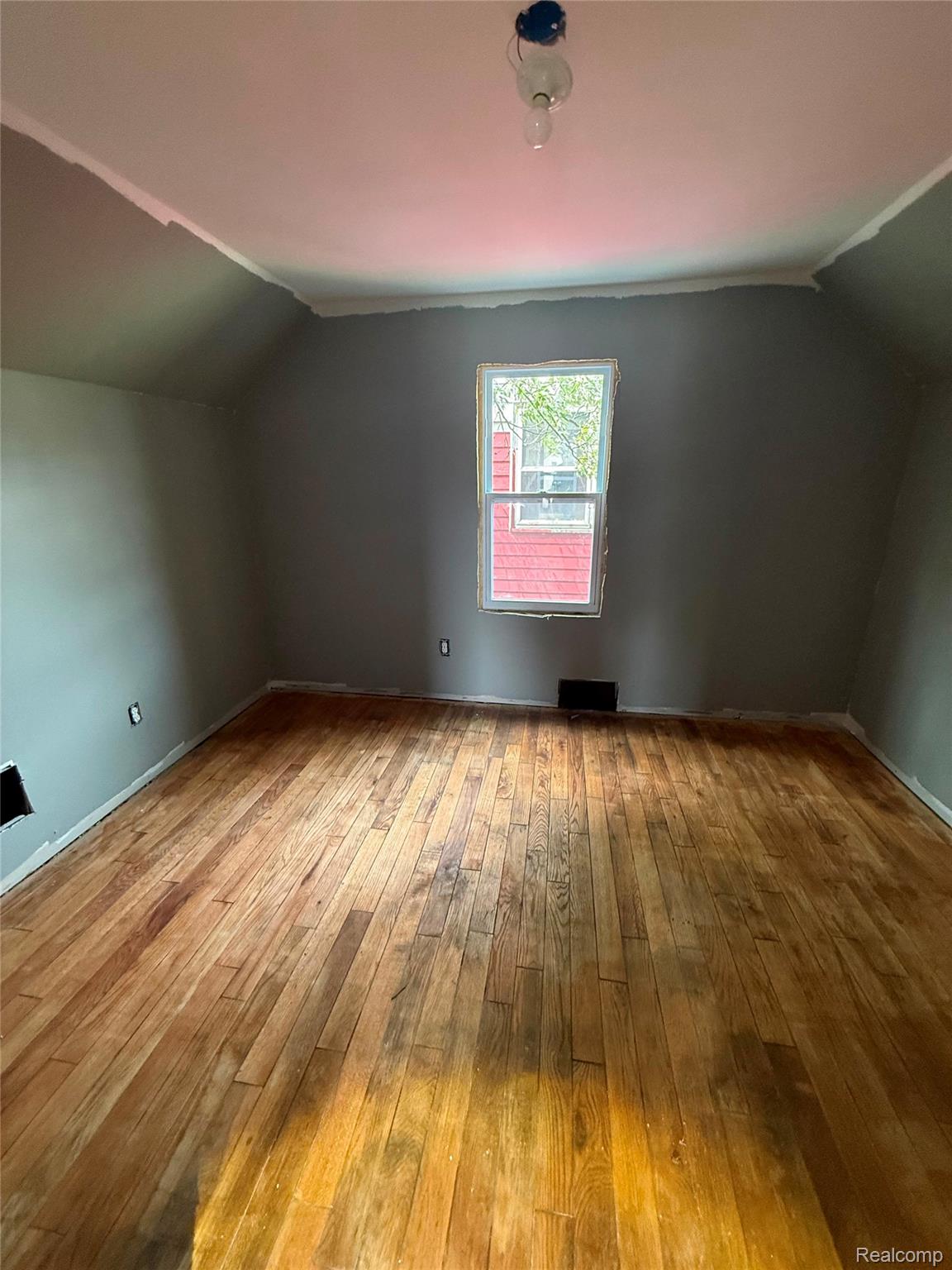 20221 Coventry Street Property Photo 13