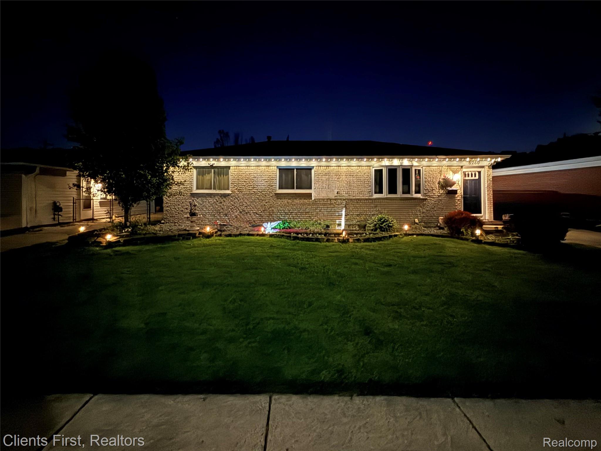 6280 N Farmington Road Property Photo 1