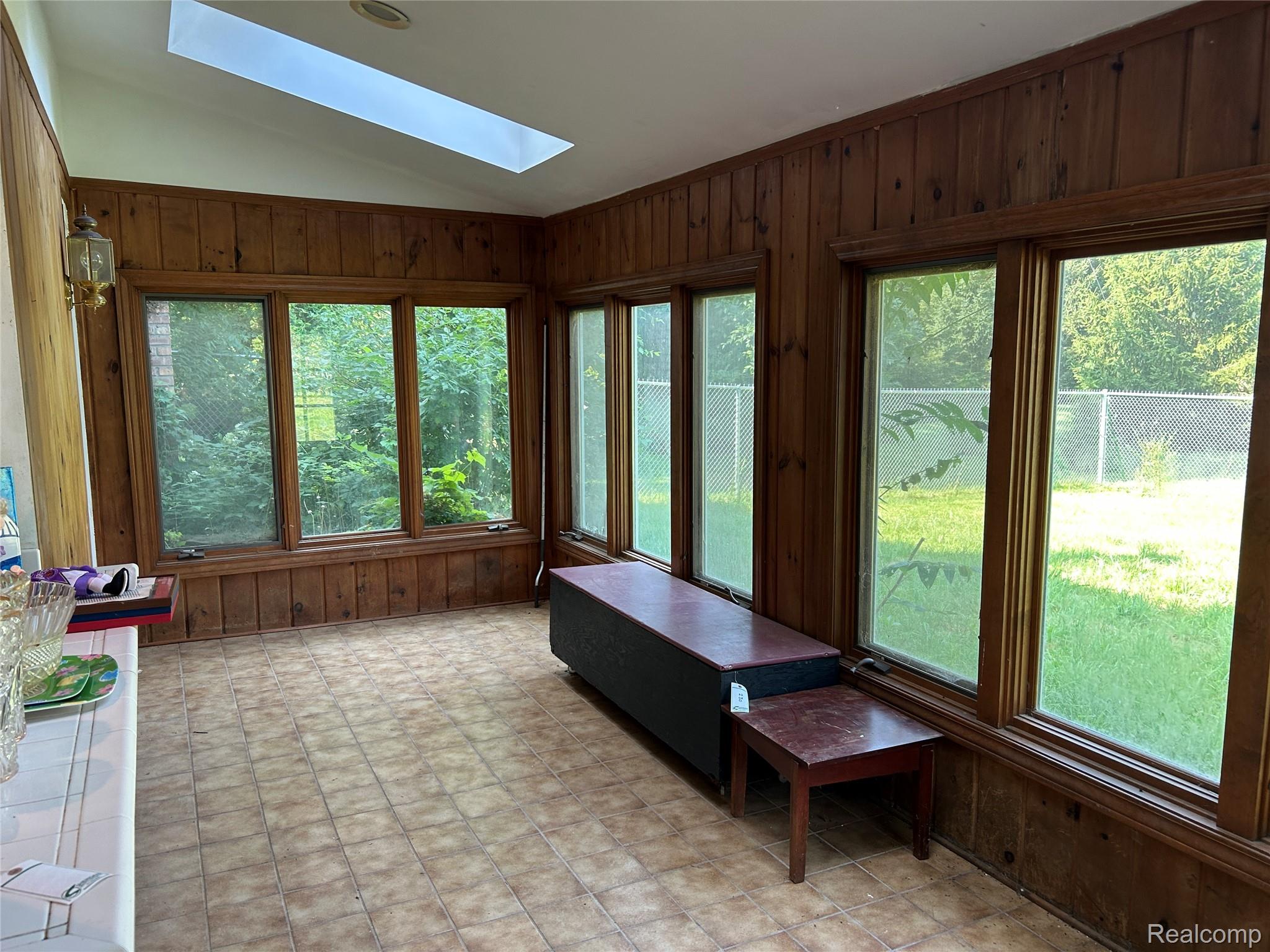1285 Grange Hall Road Property Photo 16