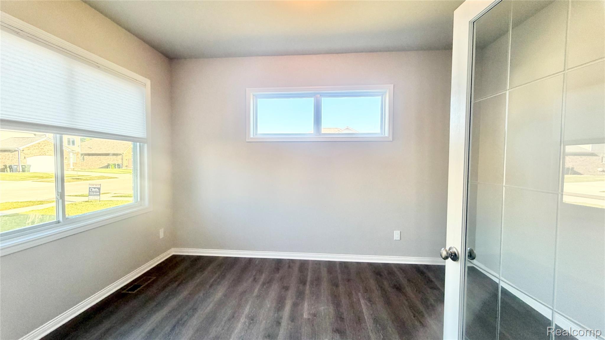 33259 Blue Spruce Drive Property Photo 10