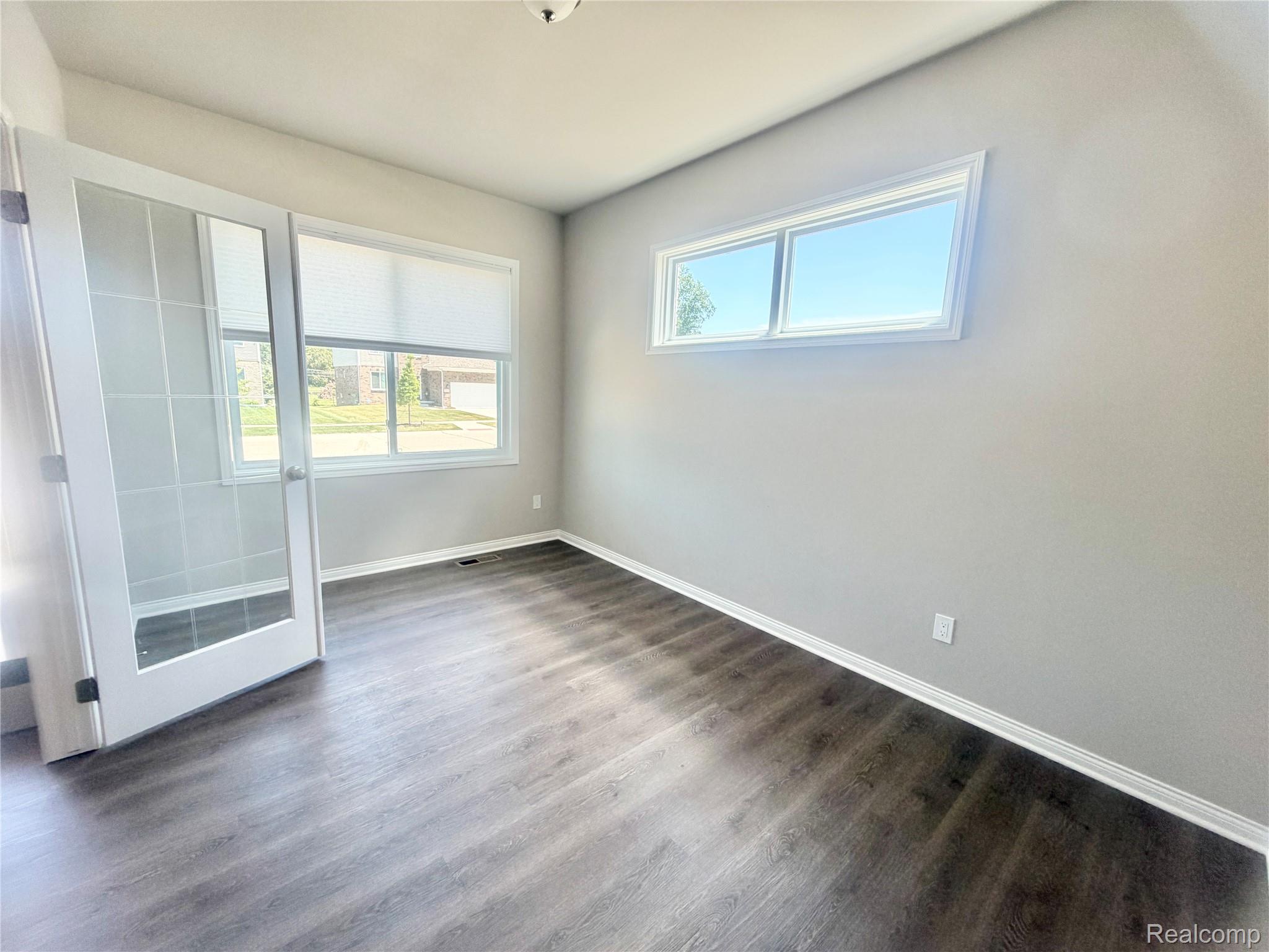 33259 Blue Spruce Drive Property Photo 11